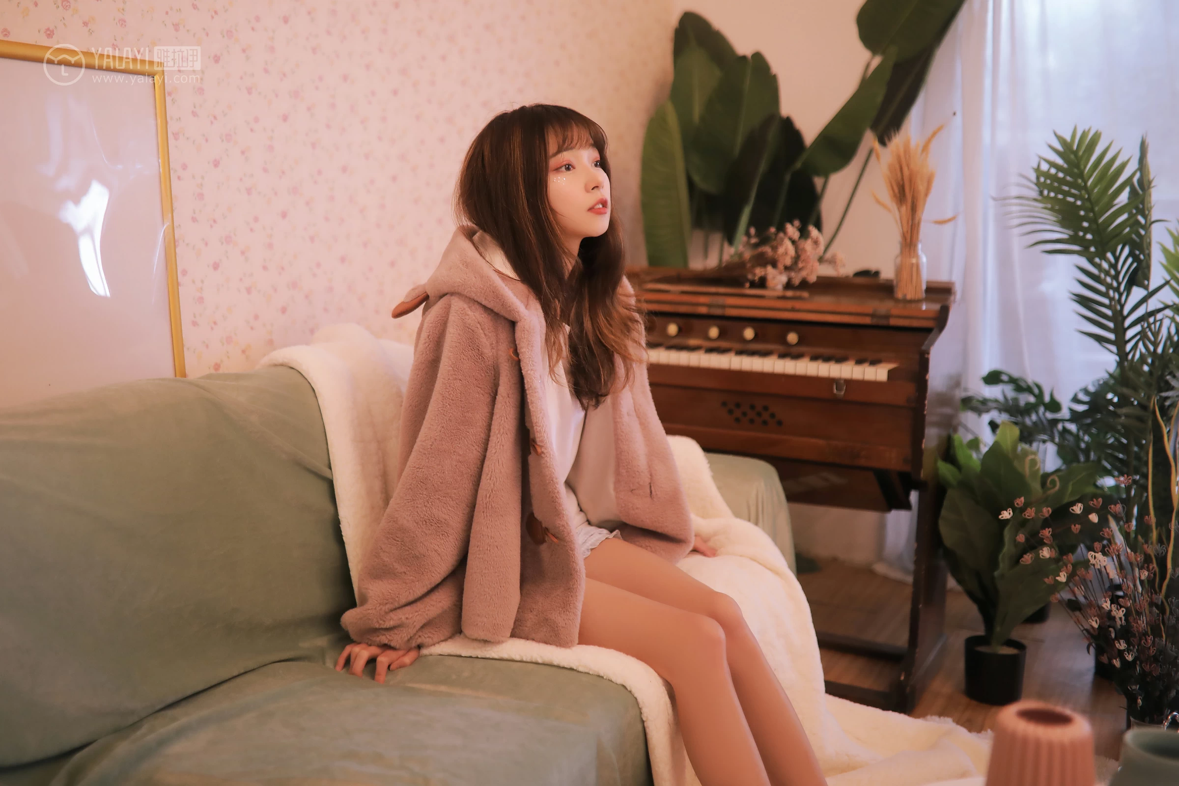 [YALAYI雅拉伊]No.303 花仙 花儿 白色镂空连衣裙与白色芭蕾舞裙性感私房写真集第1张