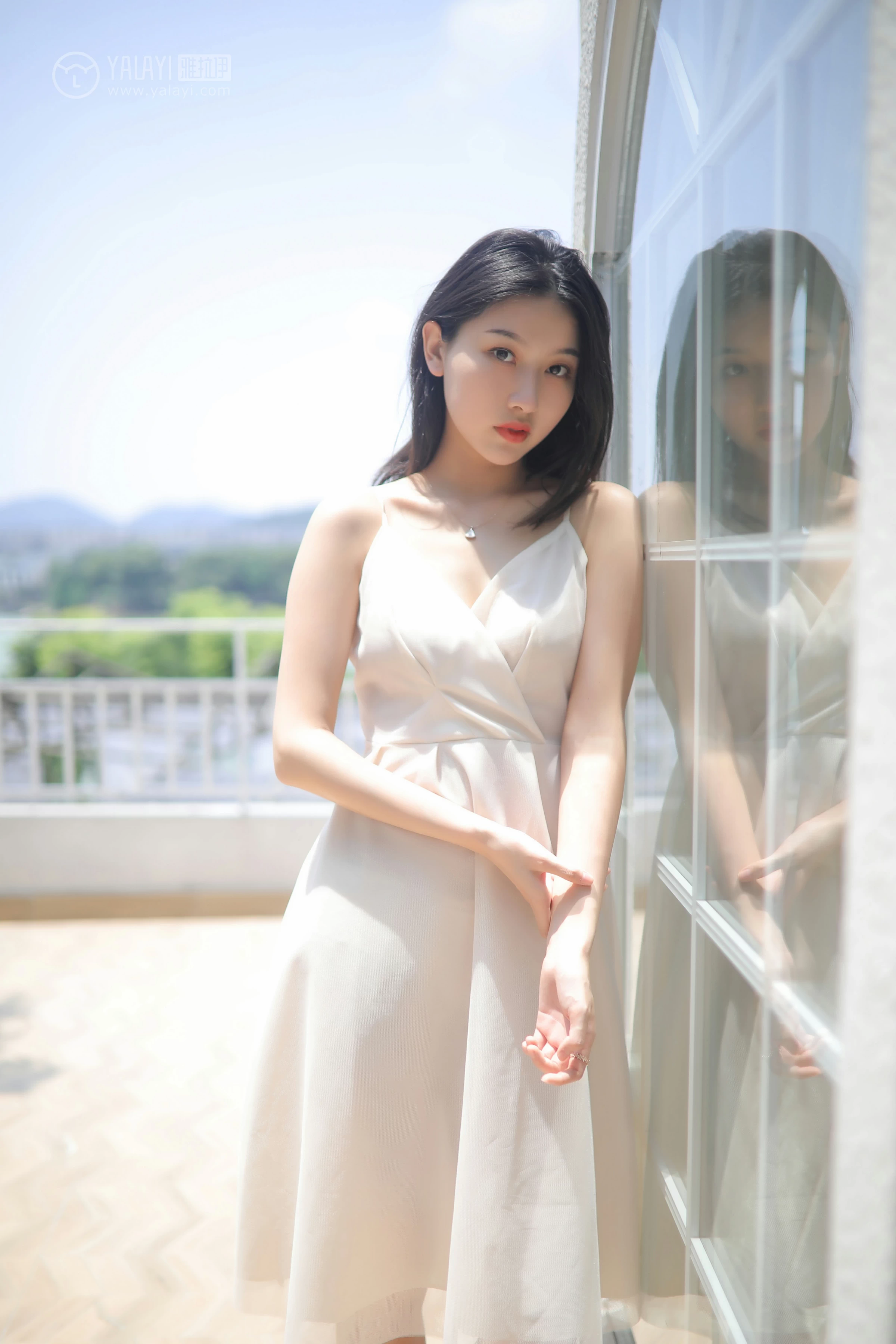 [YALAYI雅拉伊]No.310 听风 白璐 仙气飘飘 白色吊带连衣裙性感私房写真集第4张