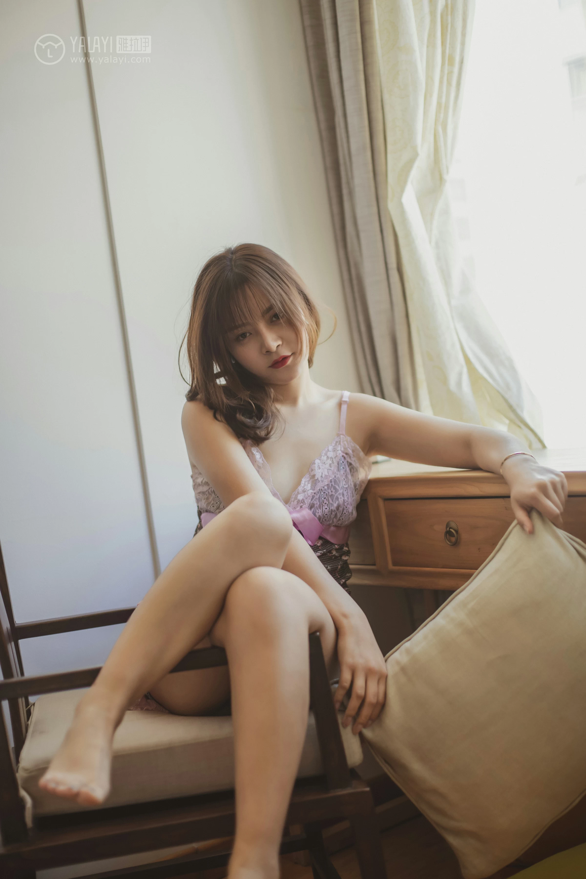 [YALAYI雅拉伊]No.312 私人 芷琳 粉色吊带透视睡衣加红色蕾丝内衣性感私房写真集第16张