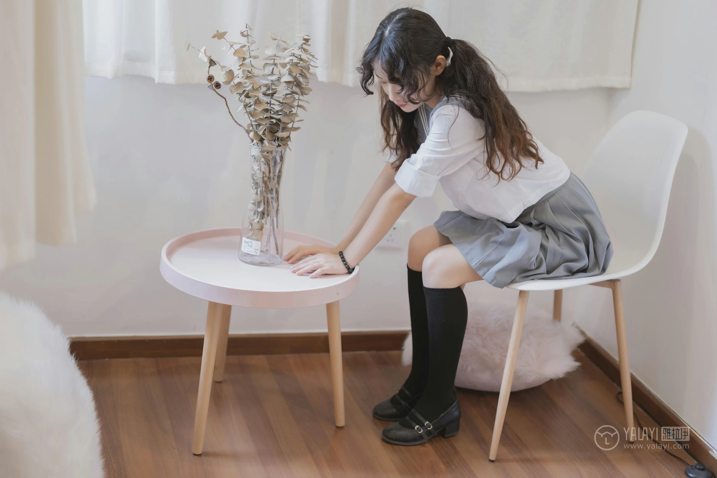 [YALAYI雅拉伊]No.349 清纯学生妹 西子 高中女生制服与短裙性感私房写真集第5张