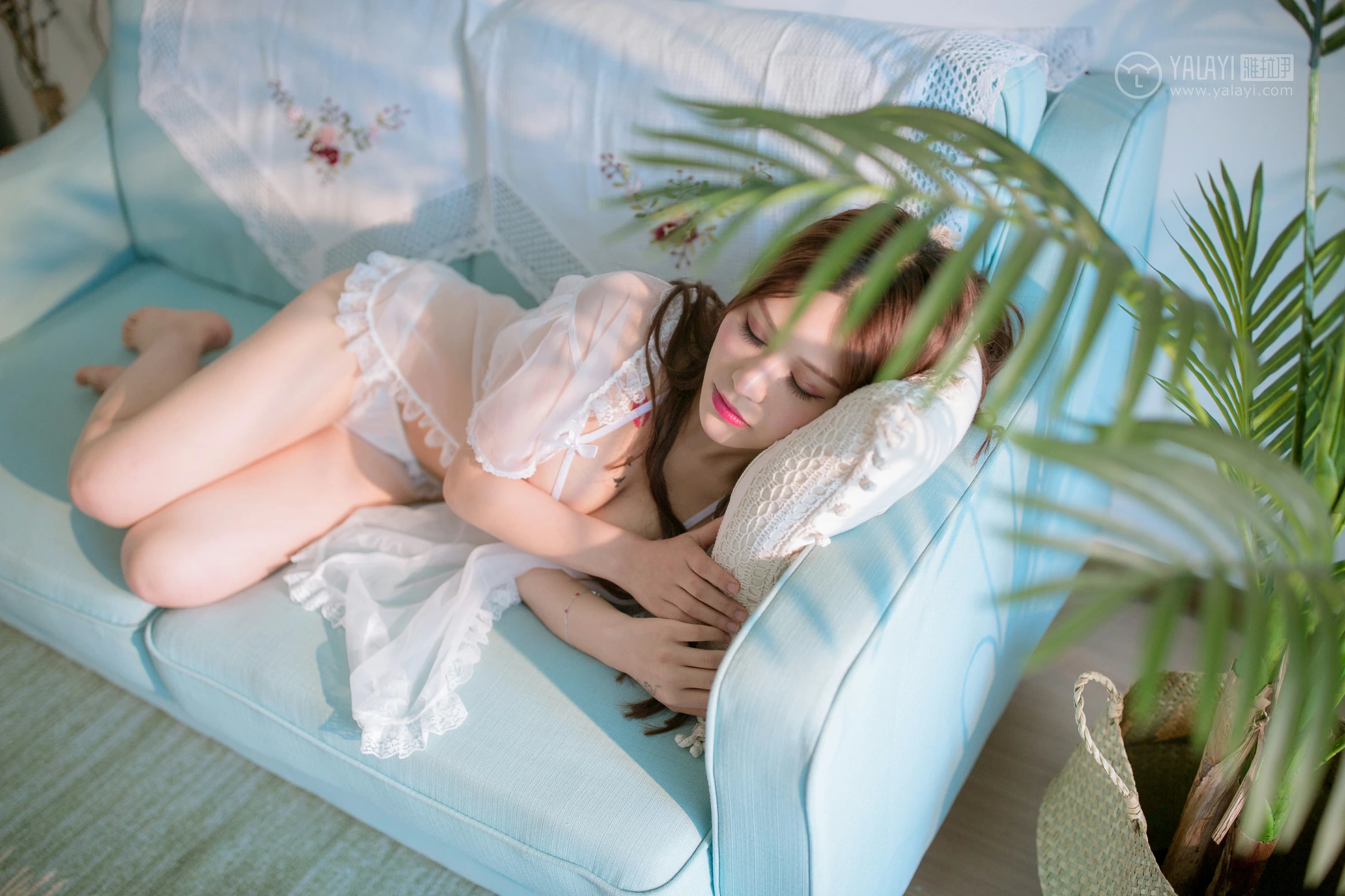 [YALAYI雅拉伊]No.353 软玉温香 香草 白色透视睡衣加情趣内衣性感私房写真集第5张