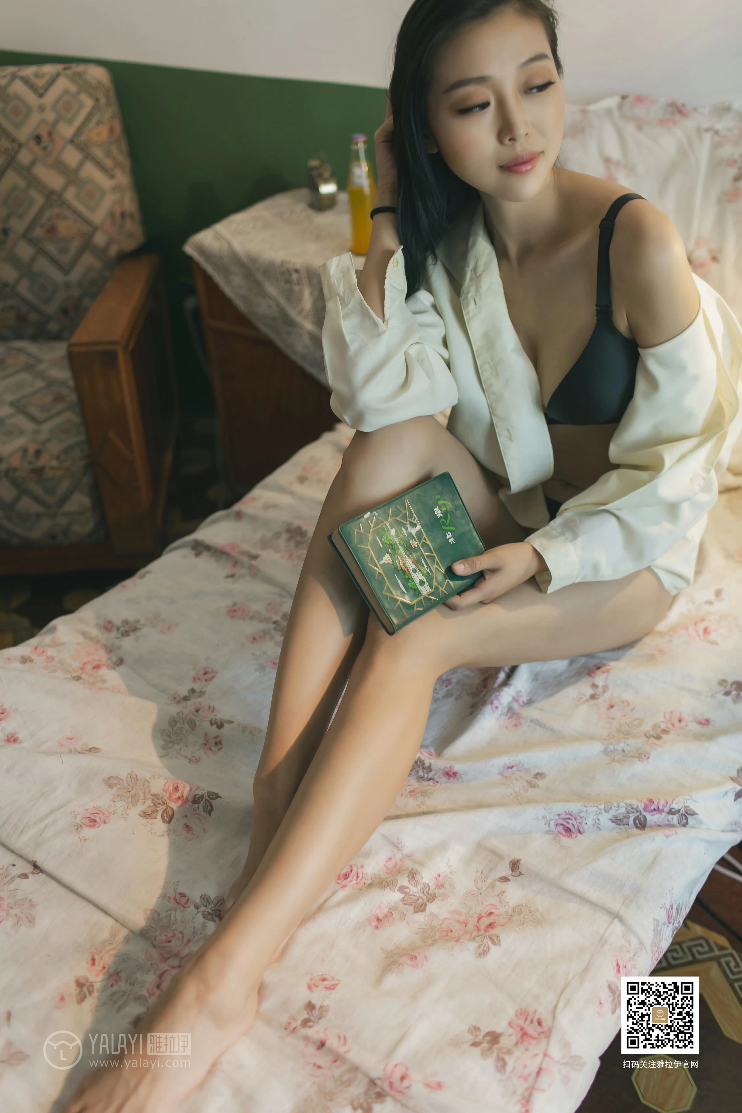 [YALAYI雅拉伊]No.368 梦醒时分 图雅 黑色透视情趣睡衣加红色蕾丝内衣性感私房写真集第3张