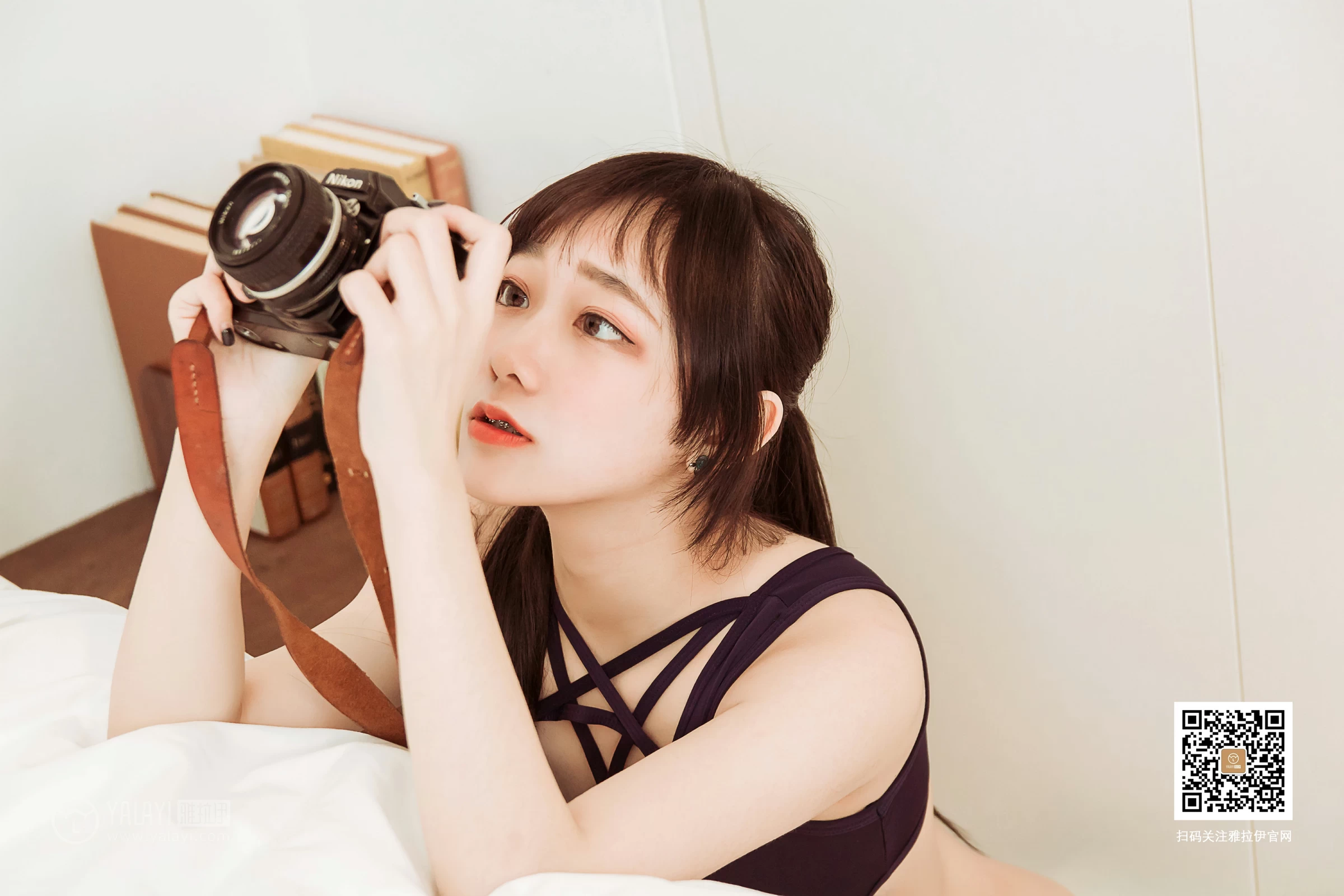 [YALAYI雅拉伊]No.367 独宠娇妻 夜夜 黑色性感内衣居家私房写真集第8张