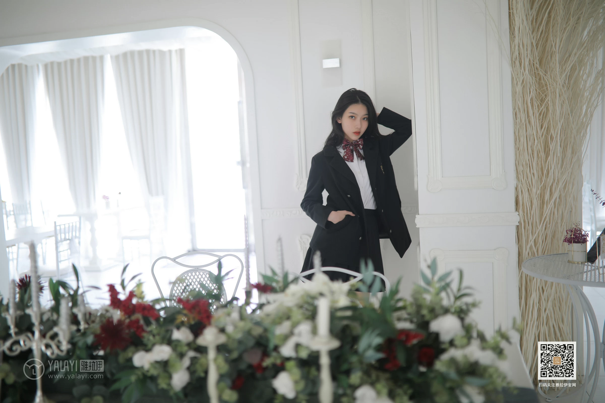[YALAYI雅拉伊]No.387 毕业季 白璐 黑色高中女生制服与短裙加肉色丝袜美腿性感私房写真集第5张