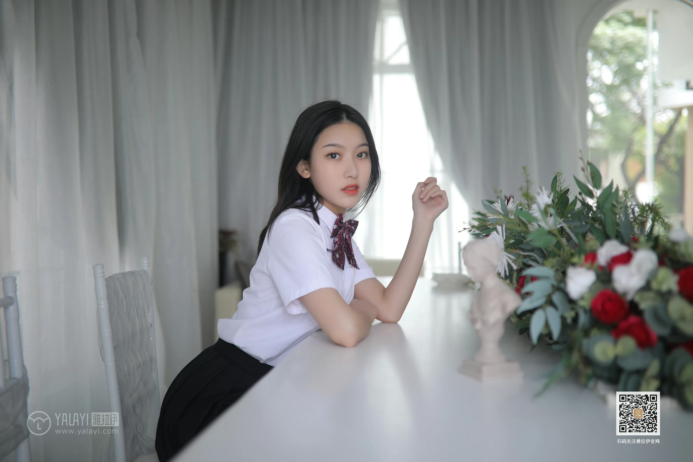 [YALAYI雅拉伊]No.387 毕业季 白璐 黑色高中女生制服与短裙加肉色丝袜美腿性感私房写真集第15张