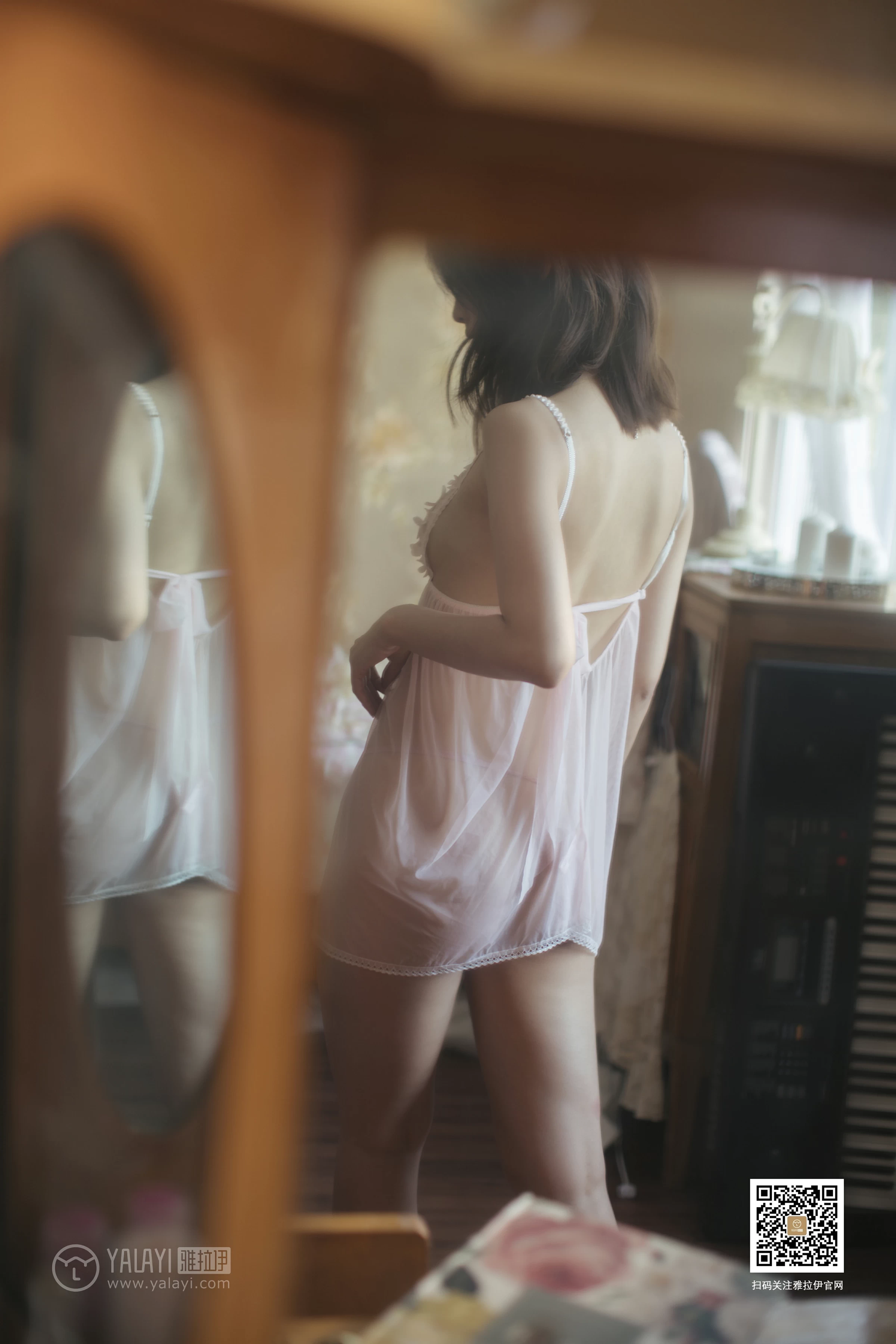 [YALAYI雅拉伊]No.388 闺房记乐 佳佳 粉色透视吊带睡衣裙性感私房写真集第7张