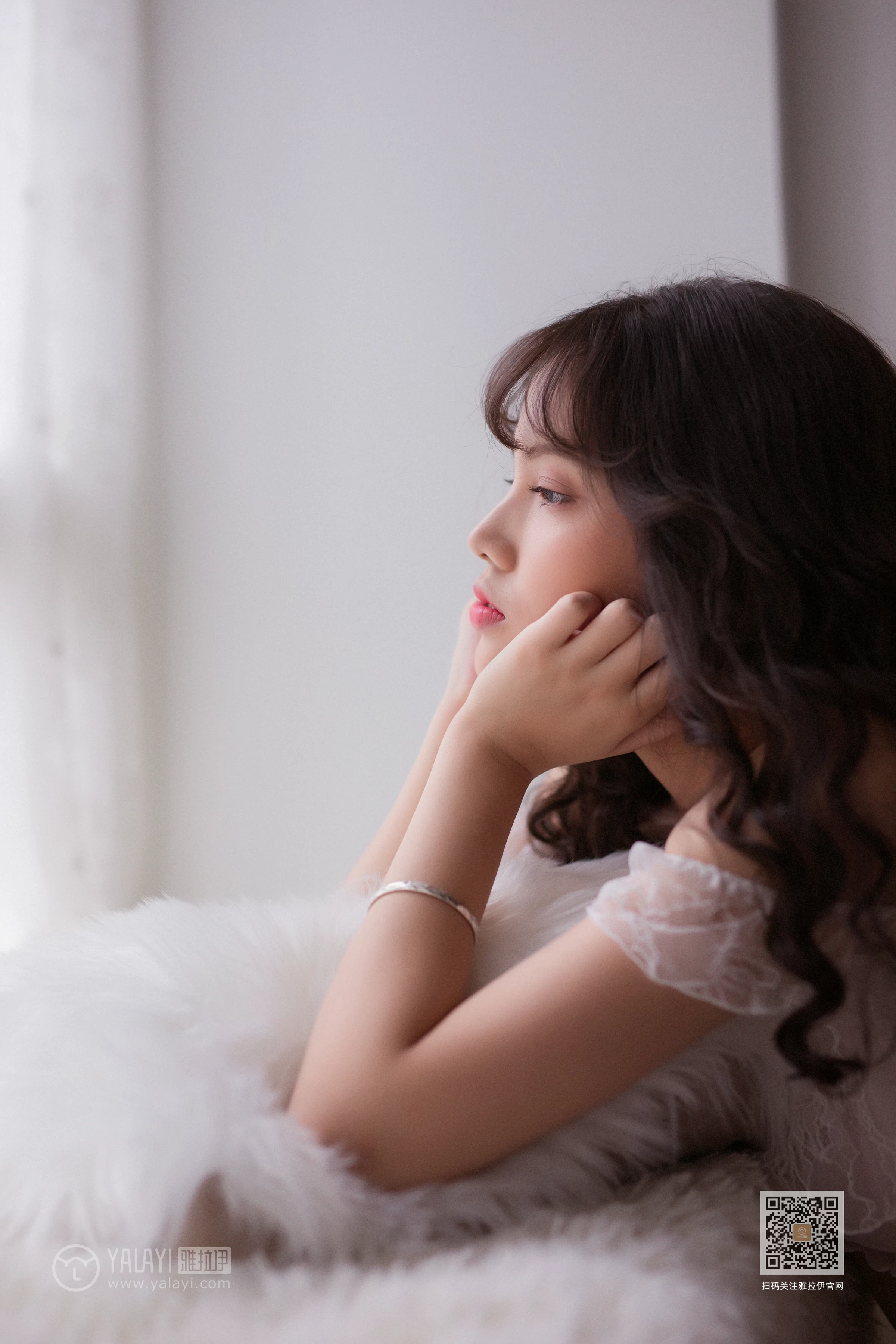 [YALAYI雅拉伊]No.391 撩拨 静儿 白色透视蕾丝内衣加安全短裤性感私房写真集第3张