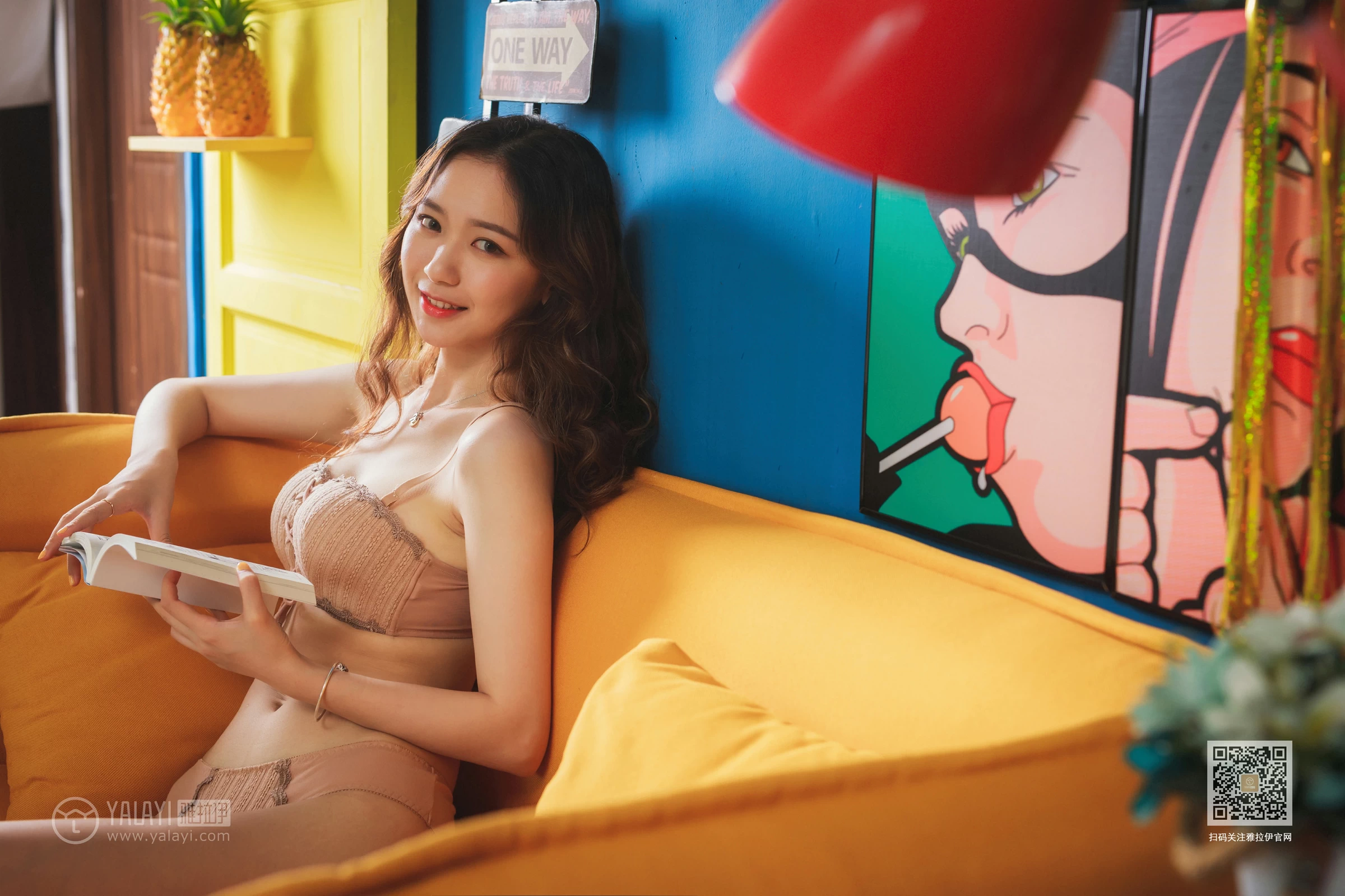 [YALAYI雅拉伊]Vol.403 我的野蛮女友 晓琳 粉色性感内衣居家私房写真集第9张