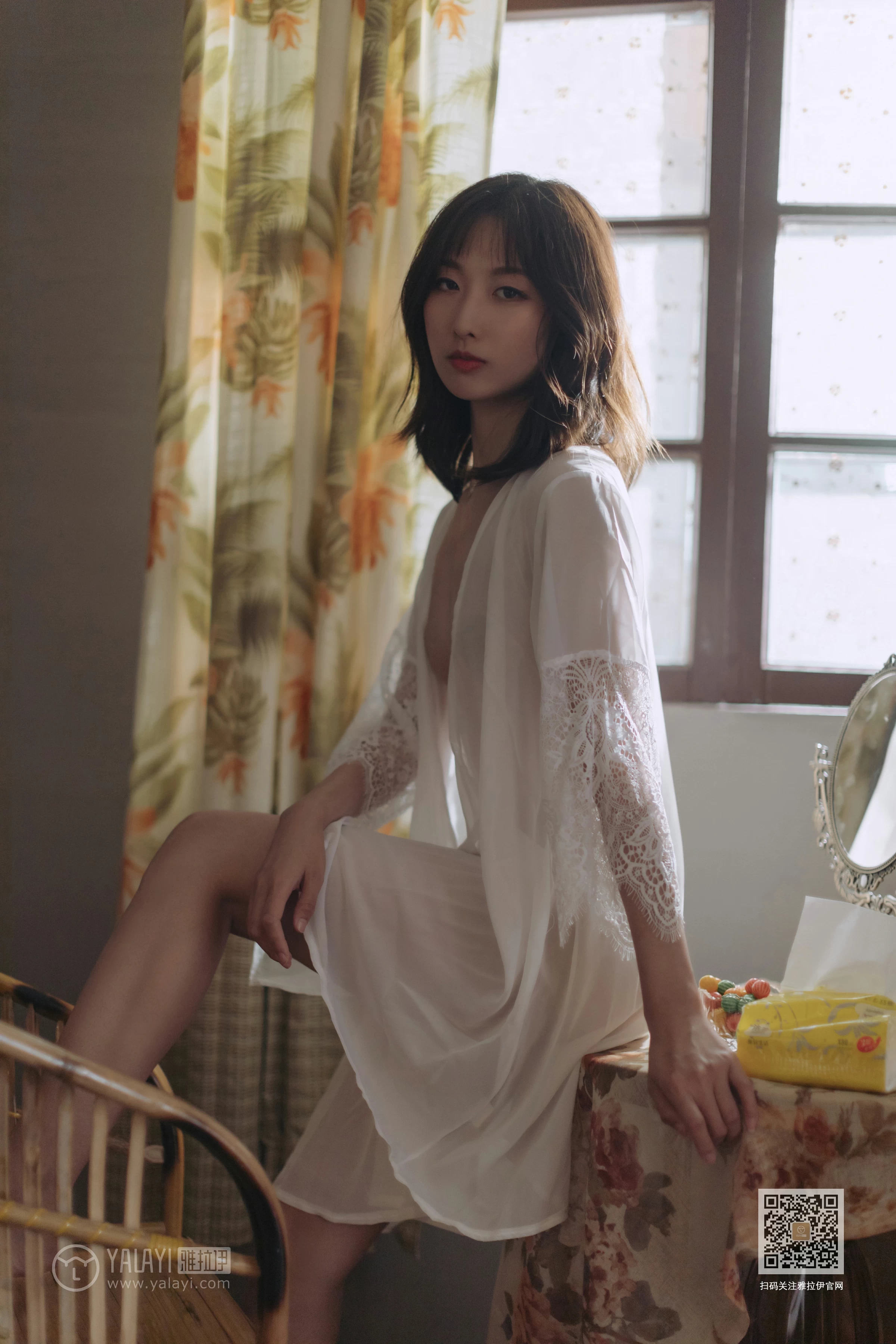[YALAYI雅拉伊]Vol.427 寂寞心房 佳佳 白色透视蕾丝睡衣加情趣乳贴性感私房写真集第7张