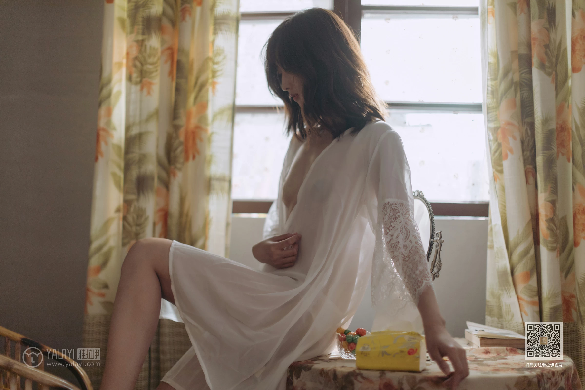[YALAYI雅拉伊]Vol.427 寂寞心房 佳佳 白色透视蕾丝睡衣加情趣乳贴性感私房写真集第7张