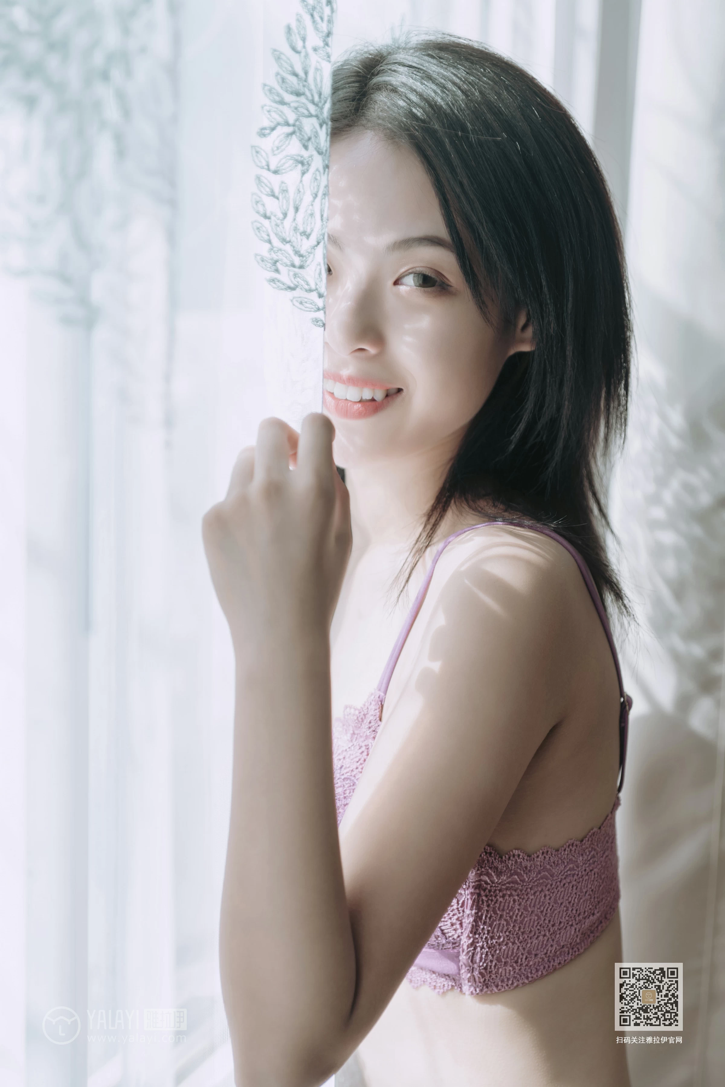 [YALAYI雅拉伊]Vol.426 蜜桃成熟时 含嫣 粉色蕾丝内衣居家性感私房写真集第6张