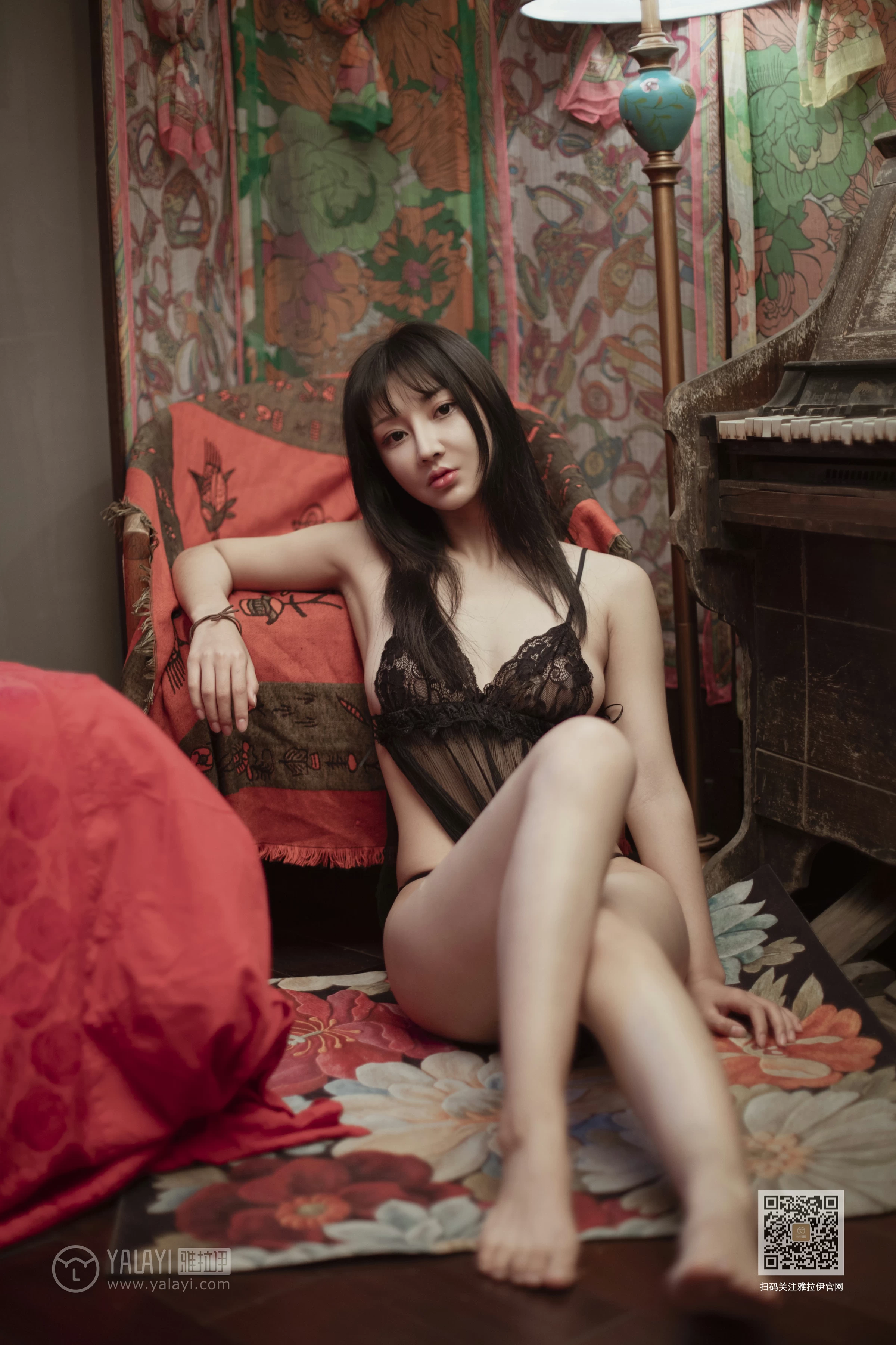 [YALAYI雅拉伊]Vol.501 新不了情 韩熙 黑色透视蕾丝情趣内衣性感私房写真集第14张