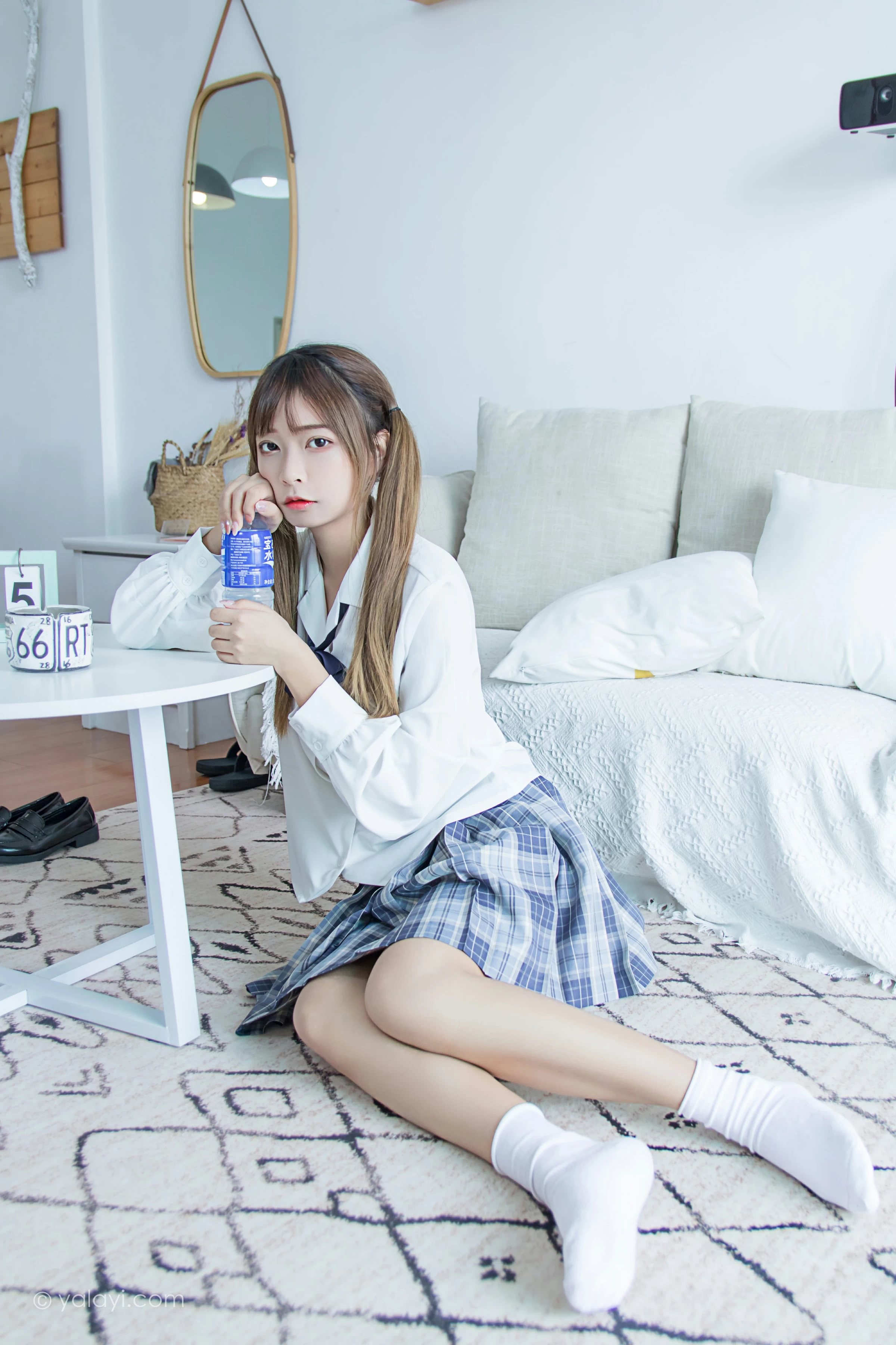 [YALAYI雅拉伊]NO.667 《有我超甜》 阿禾 白色JK制服加格子短裙私房写真集第14张