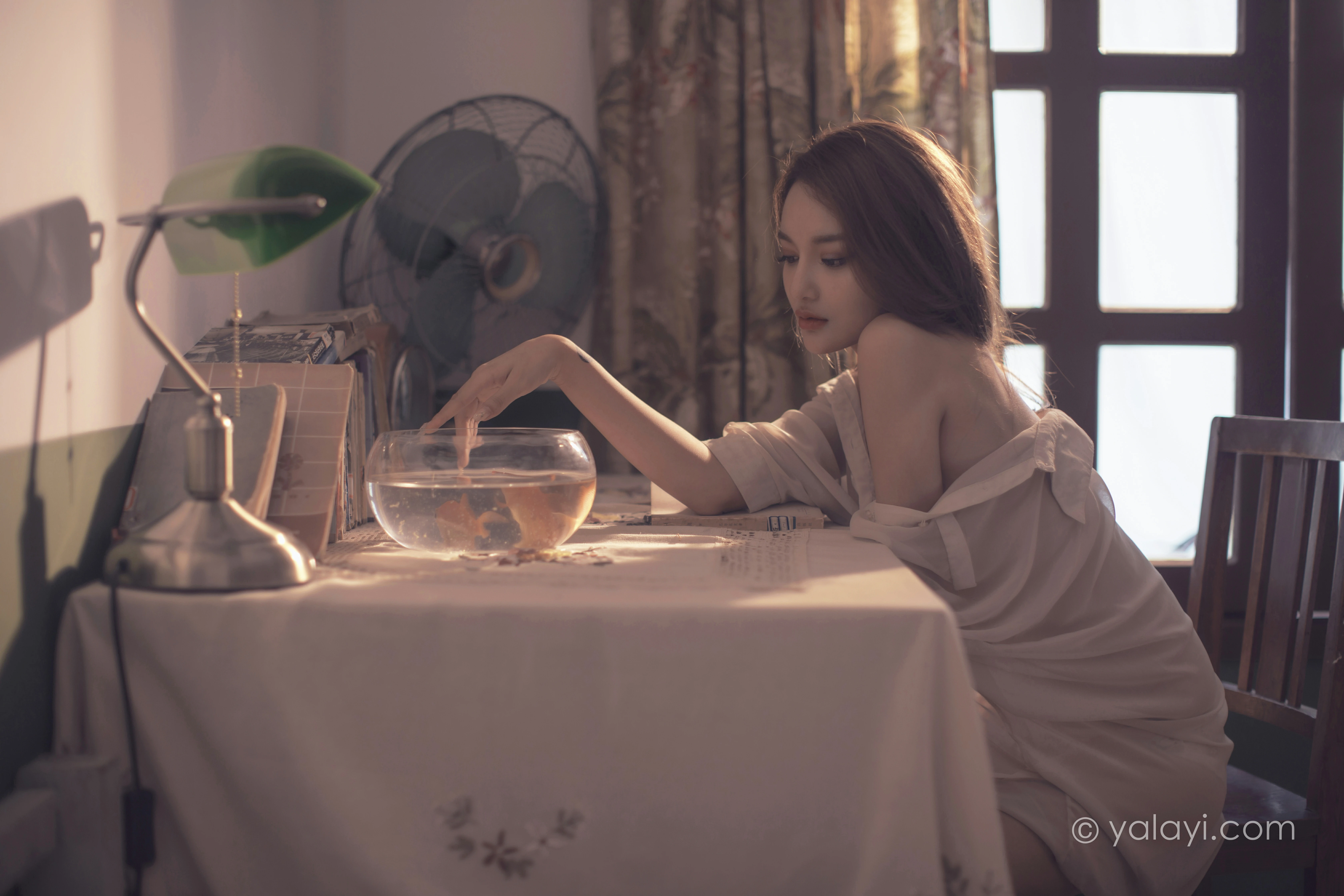 [YALAYI雅拉伊]NO.803 若有思 梓杨 白色透视衬衫居家性感私房写真集第11张