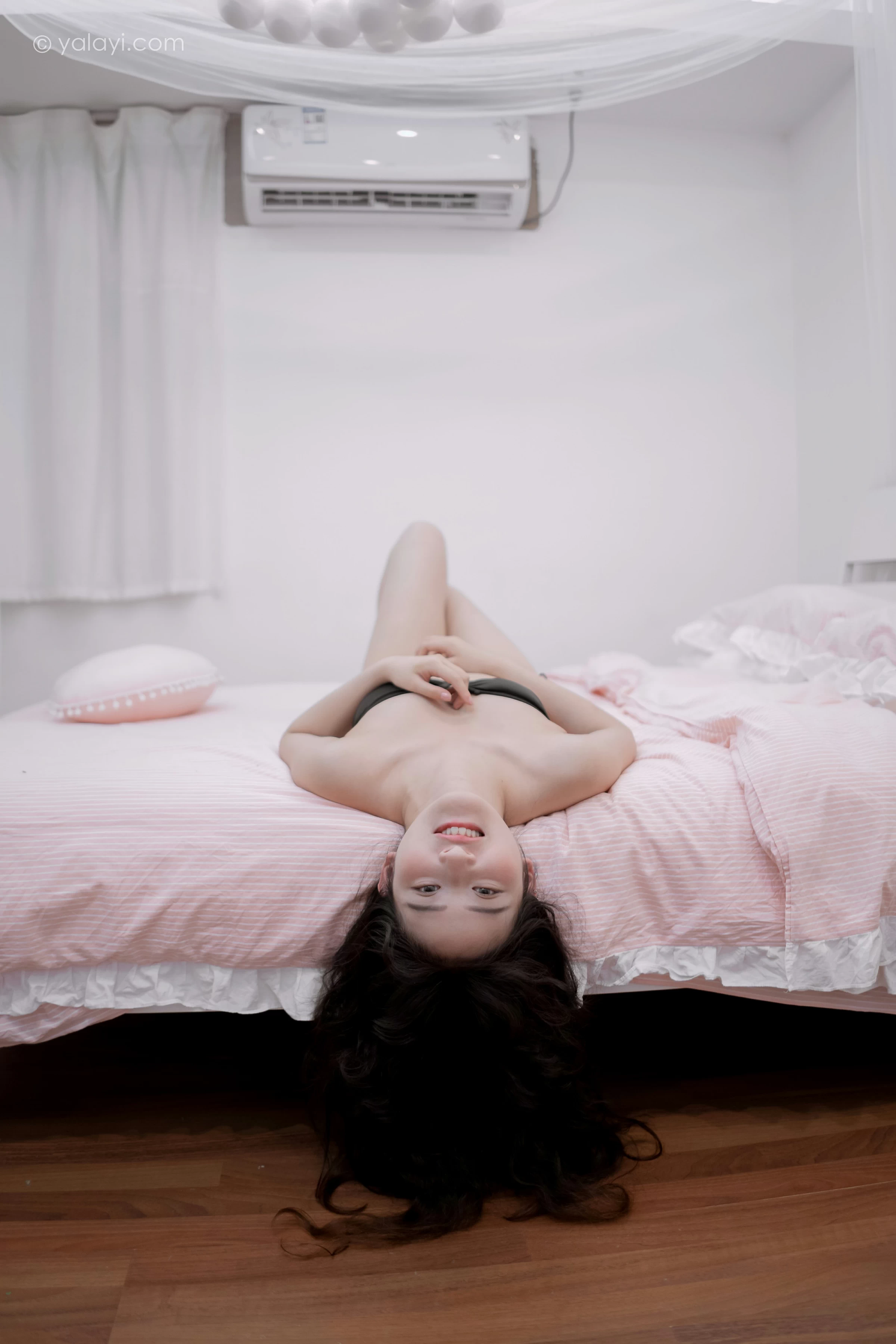 [YALAYI雅拉伊]NO.716 《对我说爱你》 西子 黑色内衣居家性感私房写真集第11张