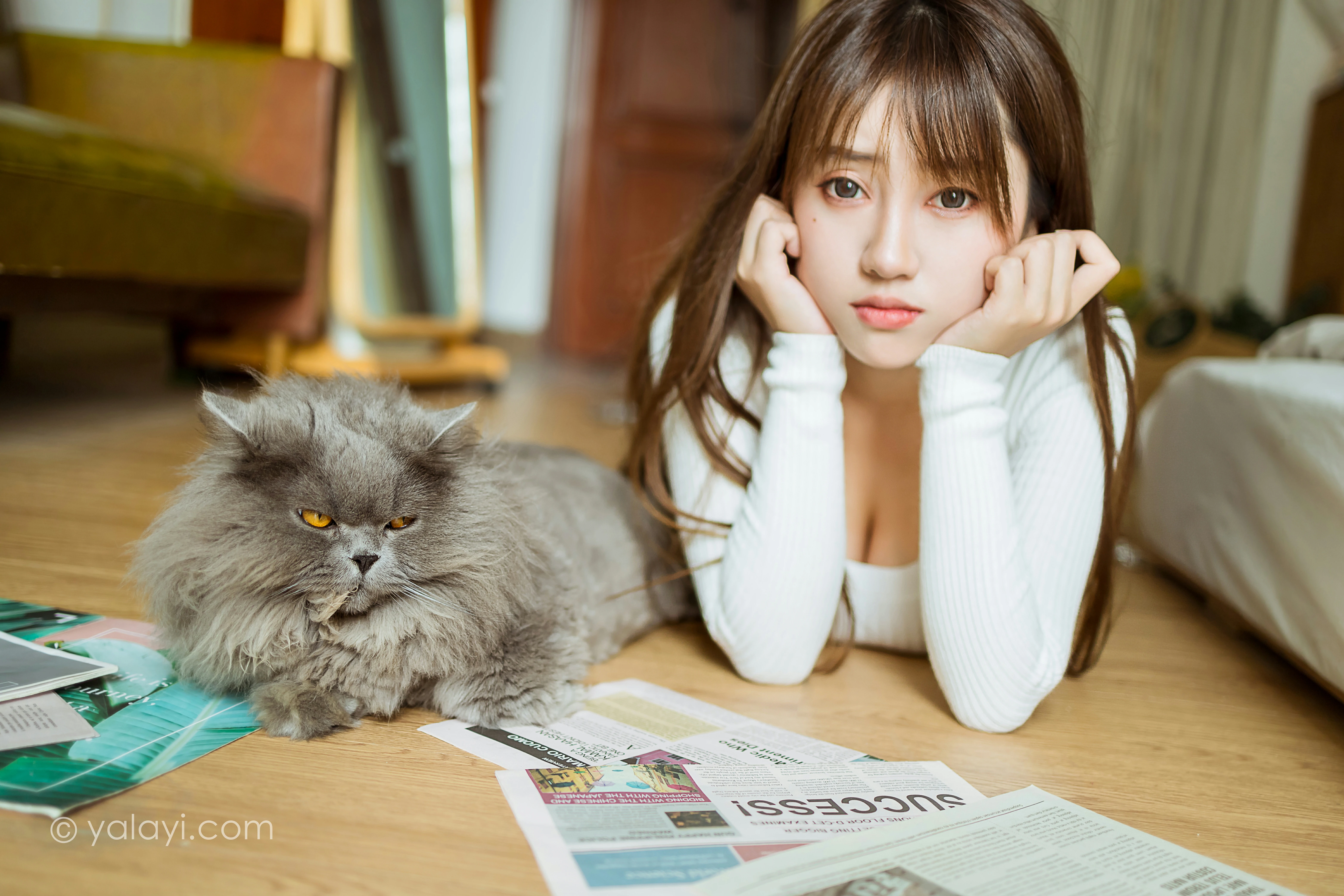 [YALAYI雅拉伊]NO.795 宅女日常 虞艺 白色毛衣加牛仔短裙性感私房写真集第12张