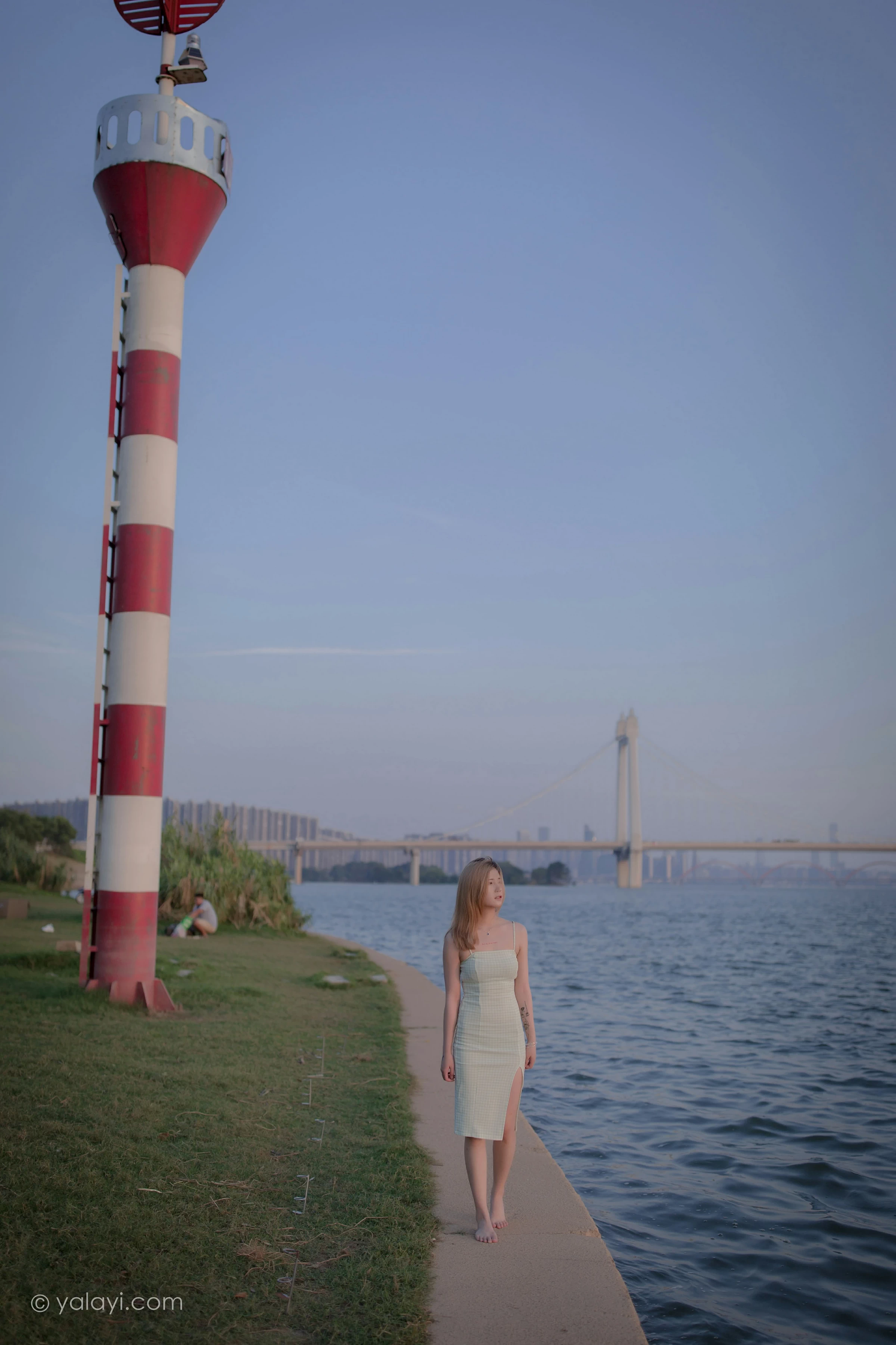 [YALAYI雅拉伊]NO.712 《风继续吹》 梦涵 紧身吊带连衣裙休闲写真第6张