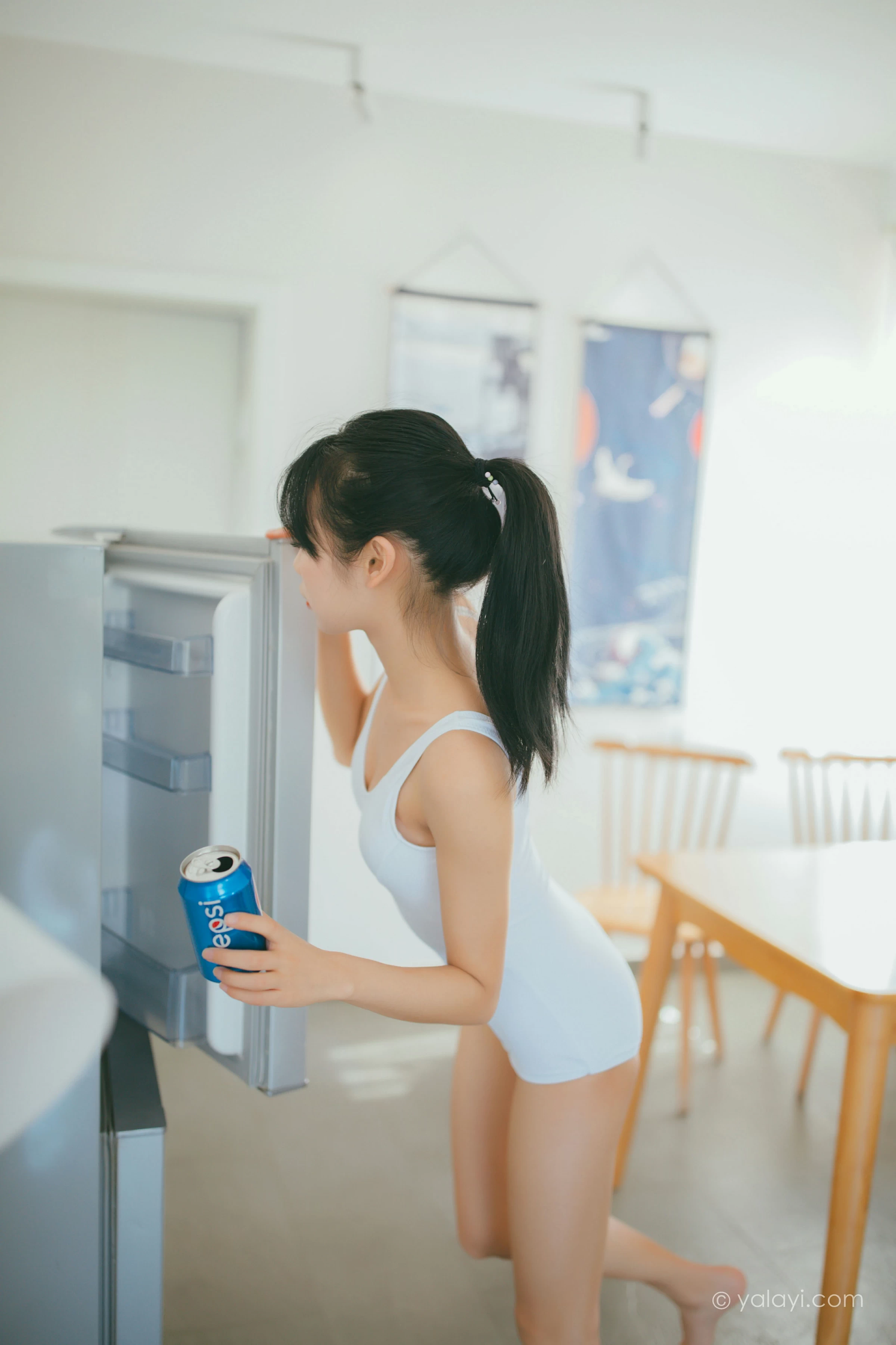 [YALAYI雅拉伊]NO.660 《消暑少女》 丽雅 白色连体体操服性感私房写真集第8张