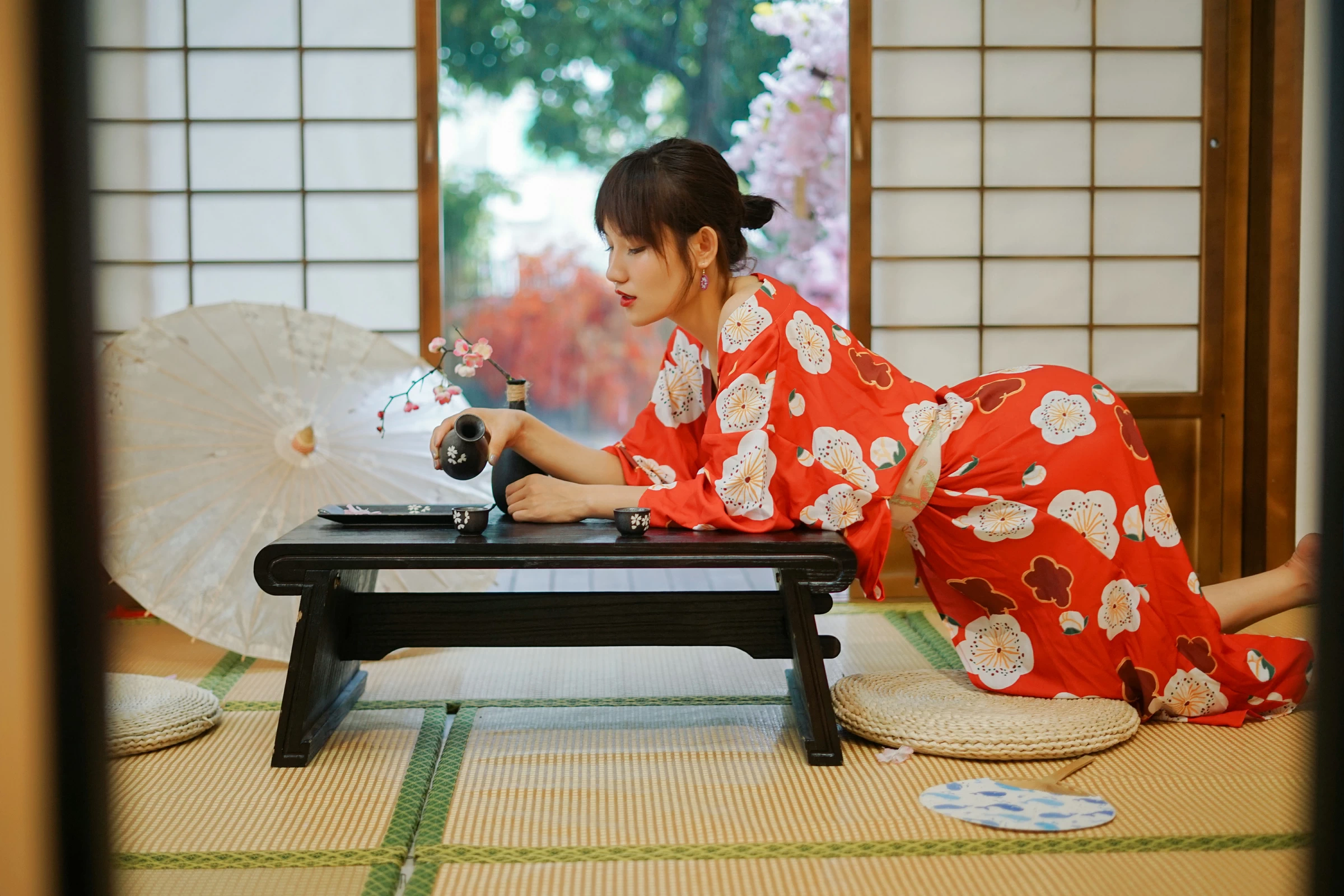 [YALAYI雅拉伊]NO.714 《自娱》 多香子 粉色和服加蓝色内衣性感私房写真集第3张