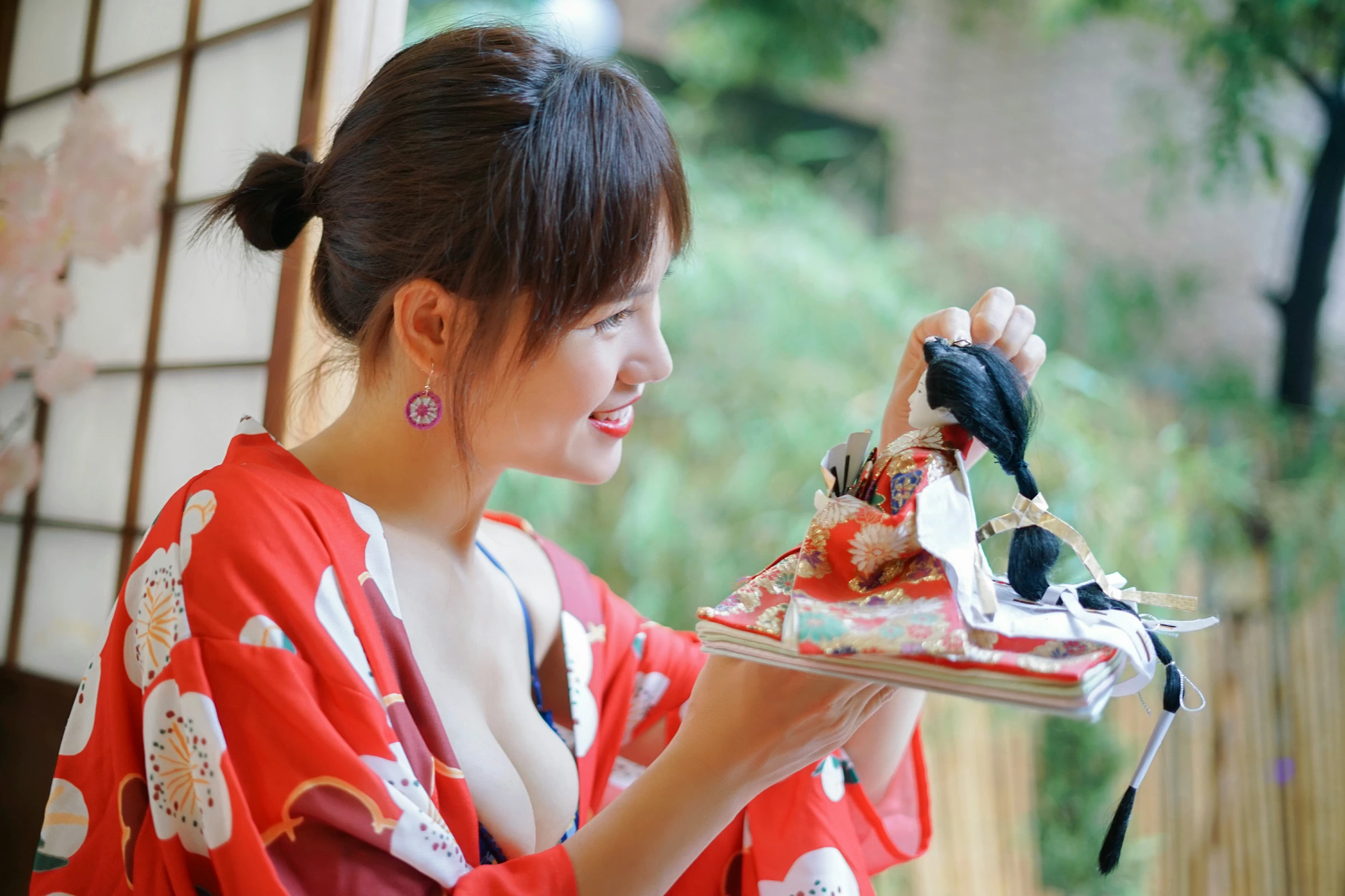 [YALAYI雅拉伊]NO.714 《自娱》 多香子 粉色和服加蓝色内衣性感私房写真集第8张