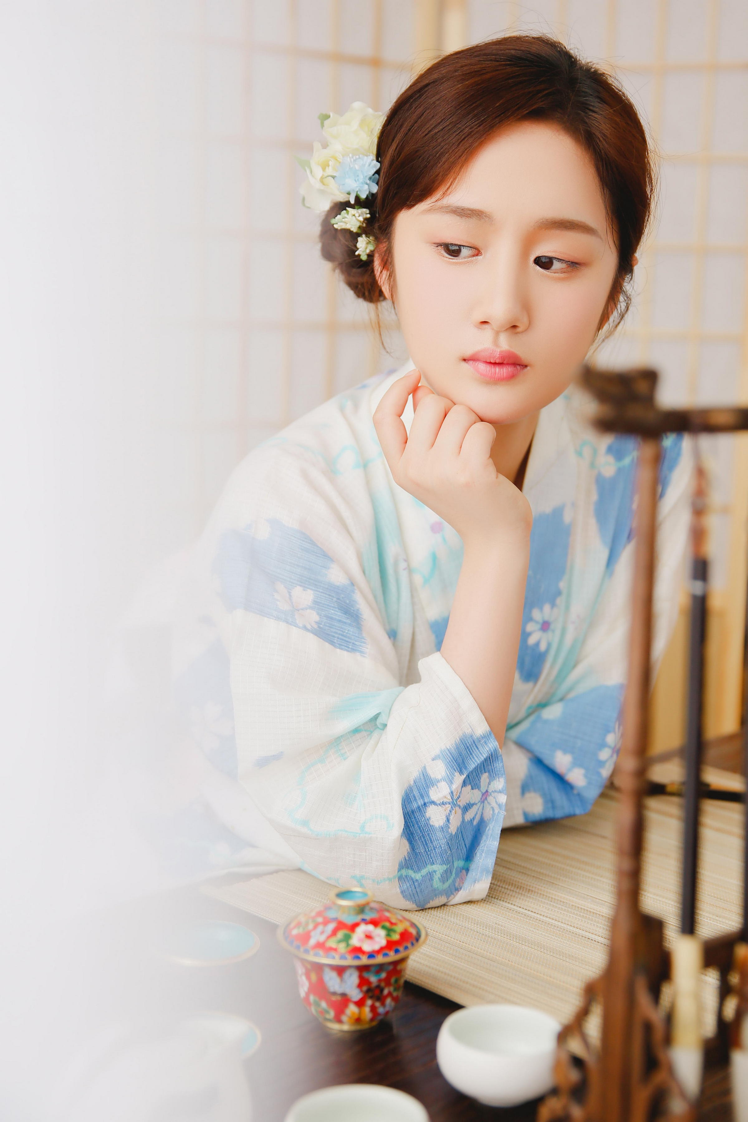 [YALAYI雅拉伊]2022.06.01 希望 清纯少女 白色和服与彩色短袖加牛仔短裤写真集第1张