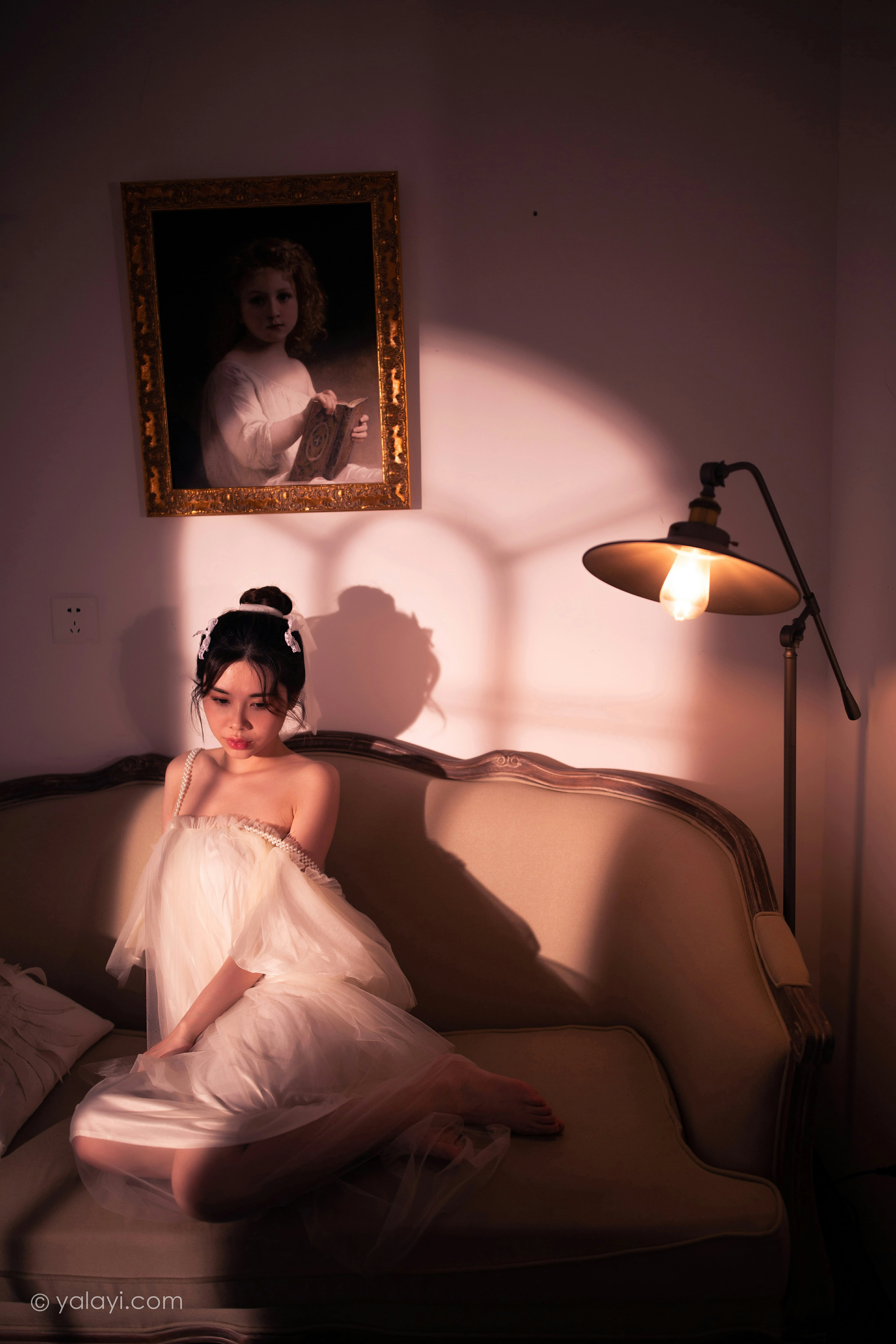 [YALAYI雅拉伊]NO.858 等待我的人 香草 白色透视吊带连衣裙居家性感写真集第9张