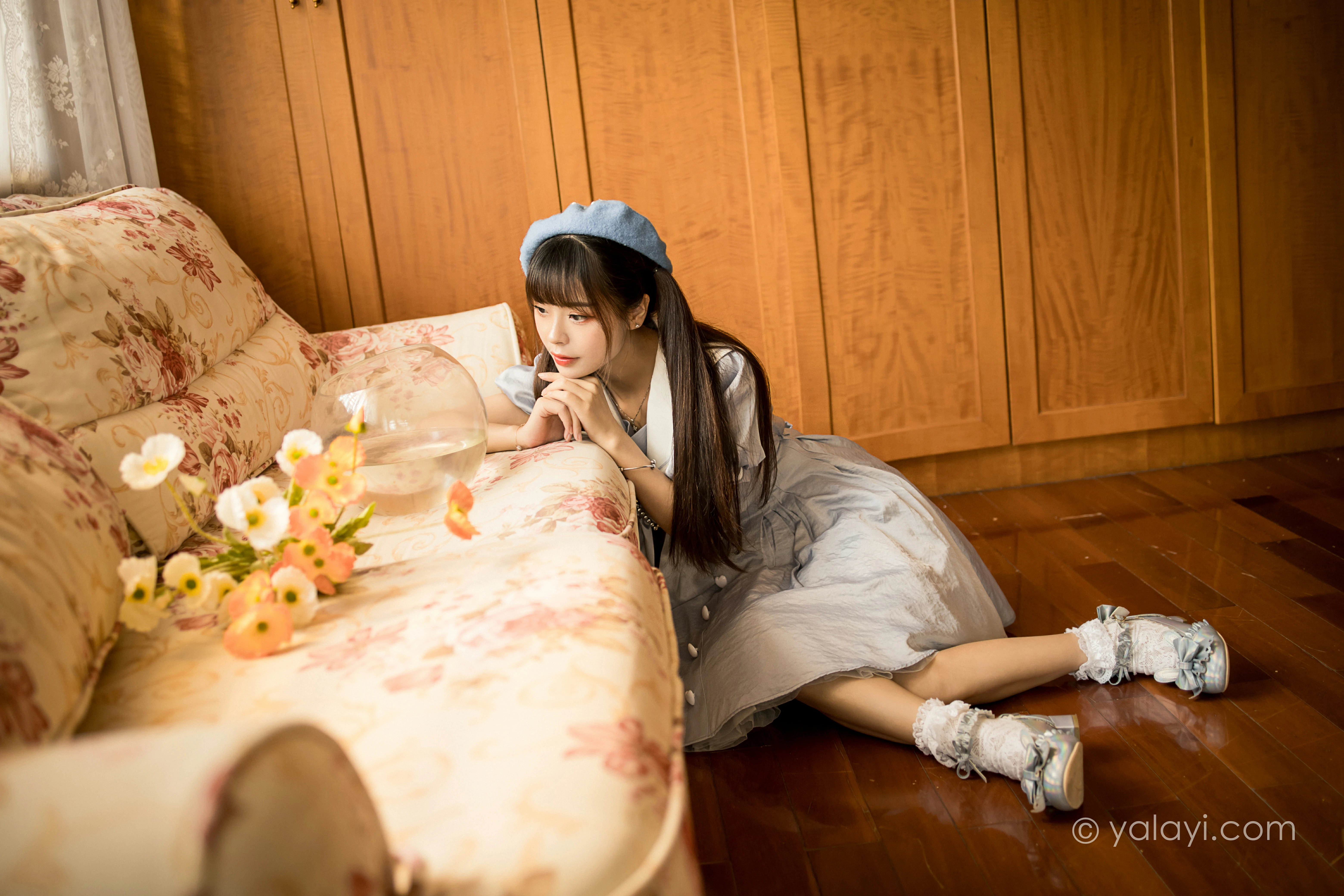 [YALAYI雅拉伊]NO.859 JK水手制服 程小蝶 灰色连身制服居家清纯写真集第4张