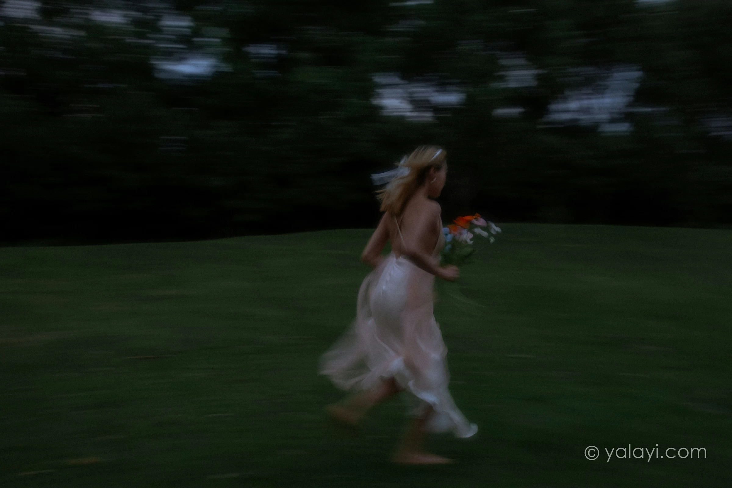 [YALAYI雅拉伊]NO.695 《救赎》 米粒米粒 粉色吊带连衣裙写真第16张