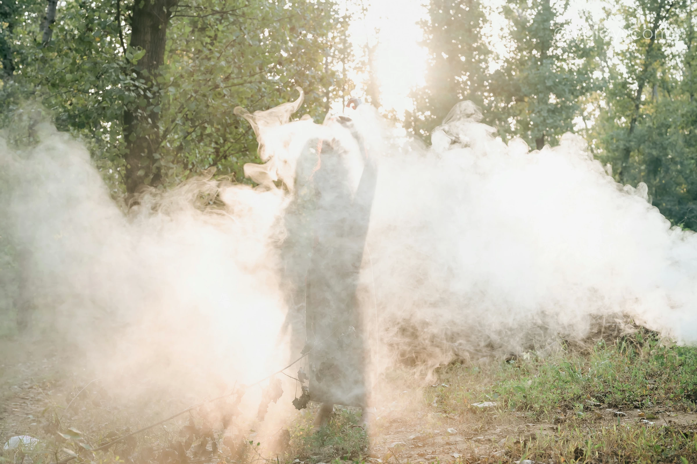 [YALAYI雅拉伊]NO.691 《梦境》 佳佳 橙色性感小背心加短裙私房写真第16张