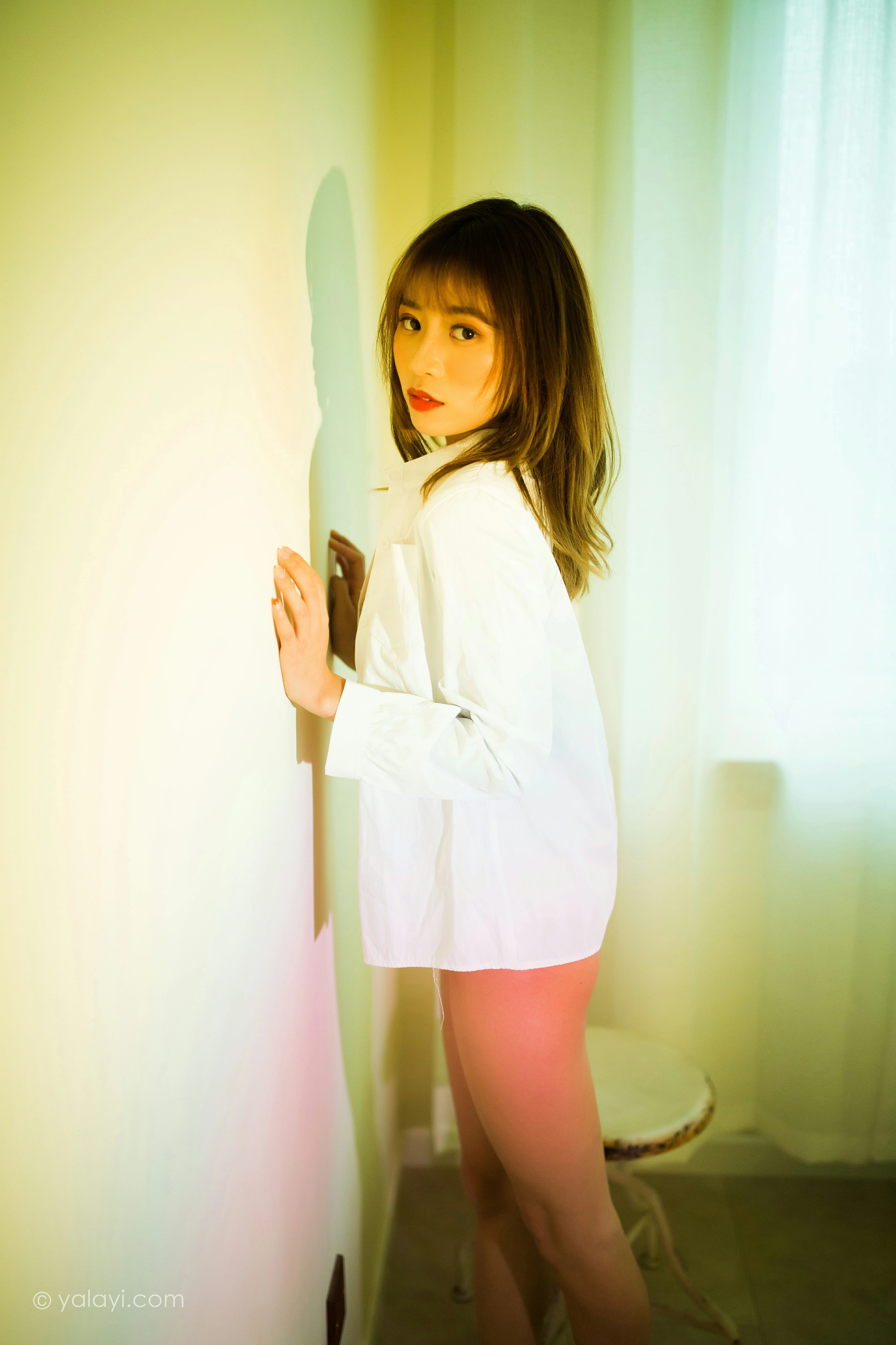 [YALAYI雅拉伊]2021.11.08 无常 丽雅 白色镂空连衣裙与蕾丝睡衣性感私房写真集第2张