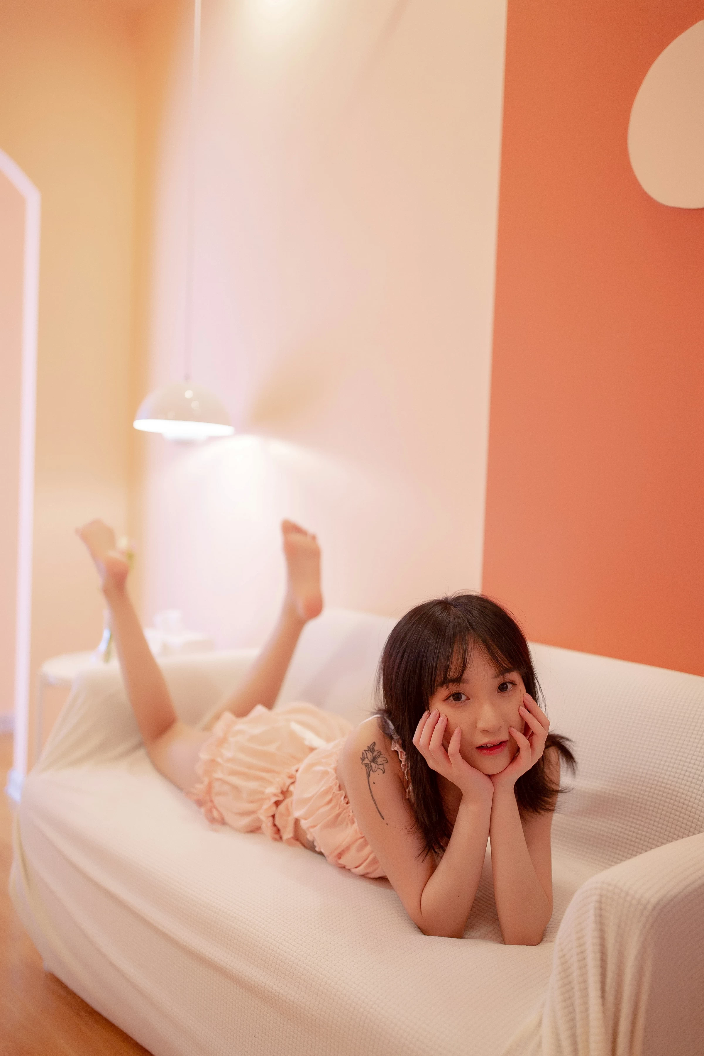 [YALAYI雅拉伊]NO.697 《女友宅日志》 落落 粉色情情趣内衣加短裤性感私房写真集第8张