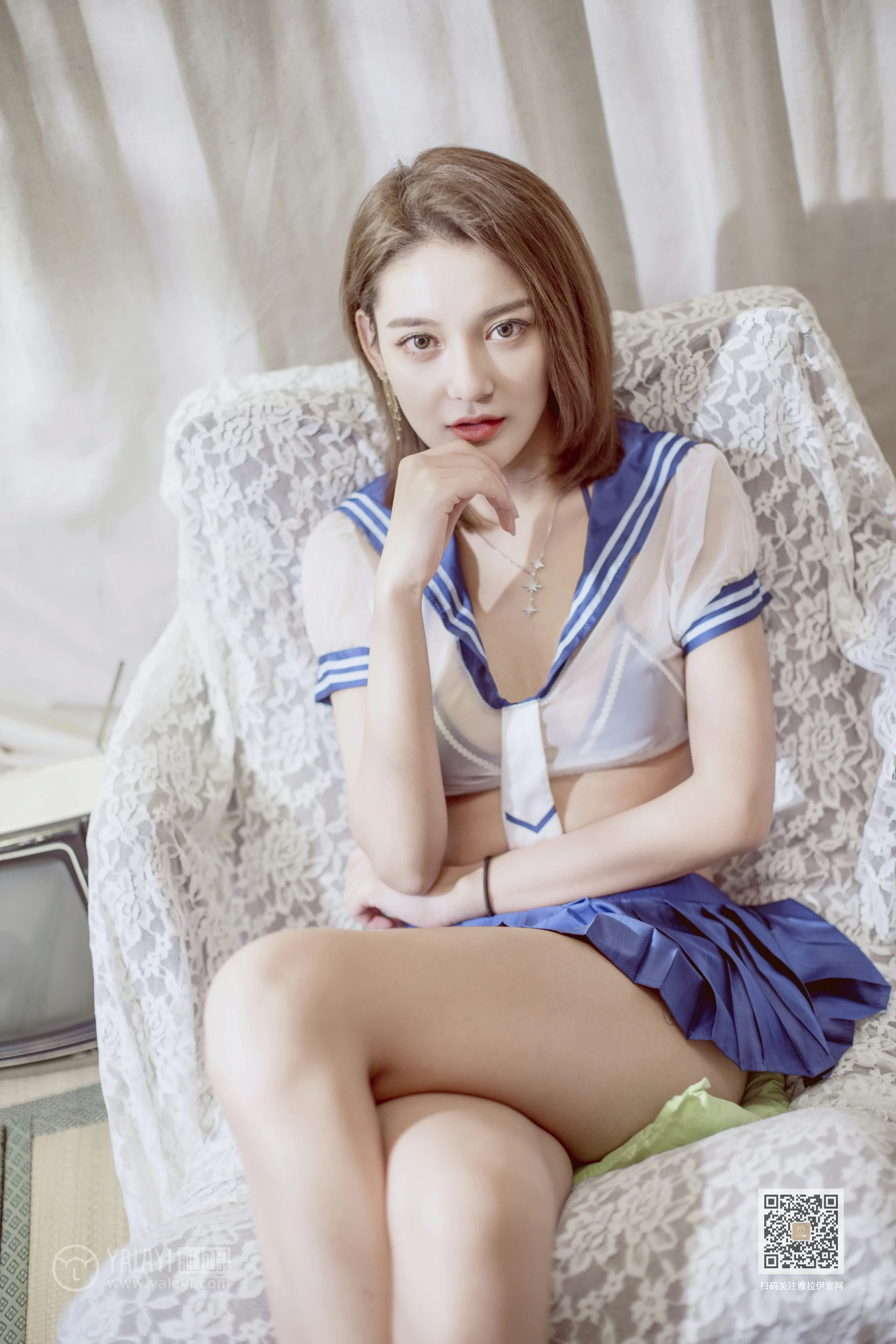 [YALAYI雅拉伊]Vol.538 回到那年 刘子炀 透视情趣高中女生制服加蓝色内衣性感私房写真集第4张