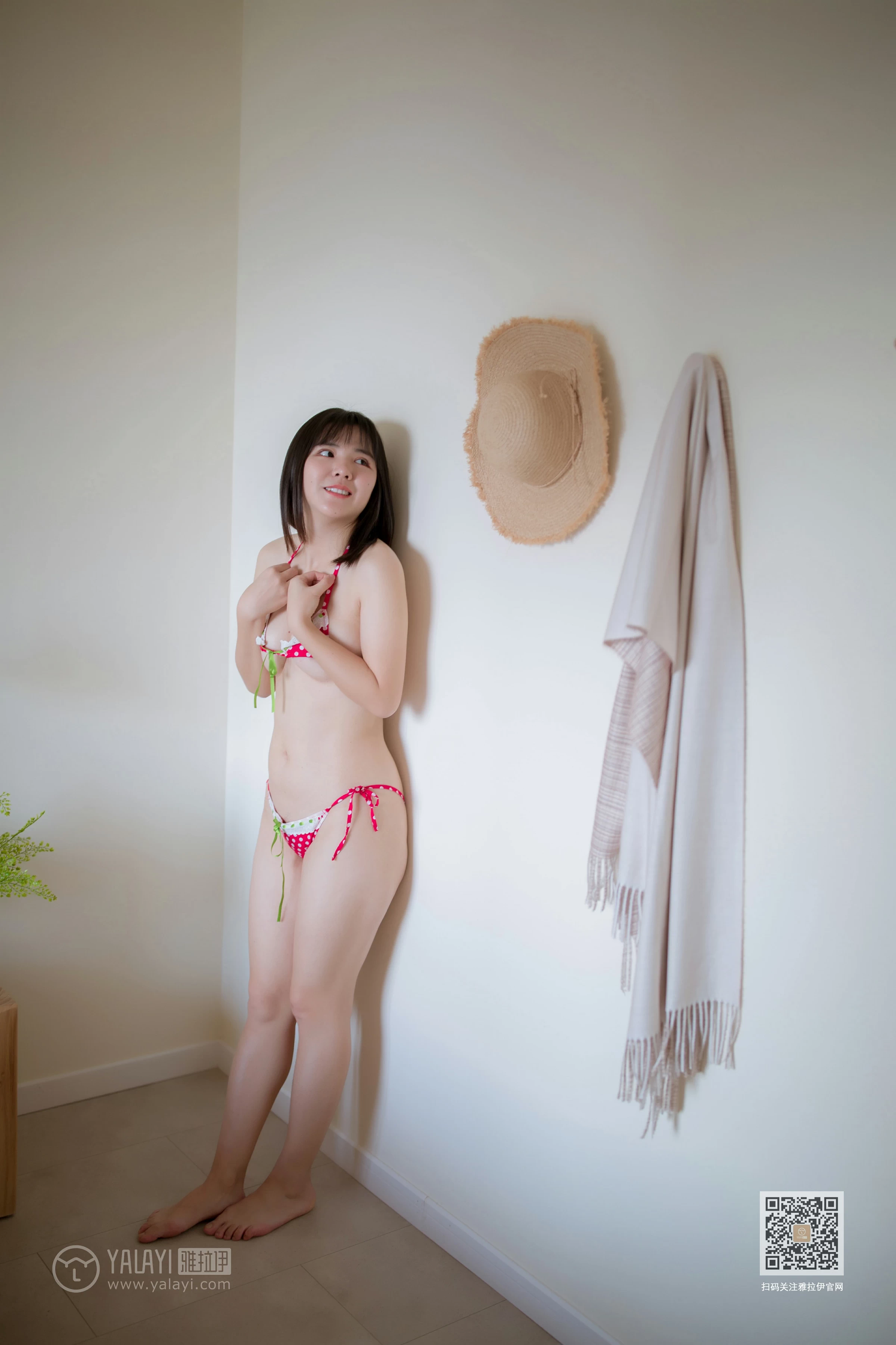 [YALAYI雅拉伊]Vol.539 安妮大宝贝 白色衬衫加红色情趣内衣性感私房写真集第9张