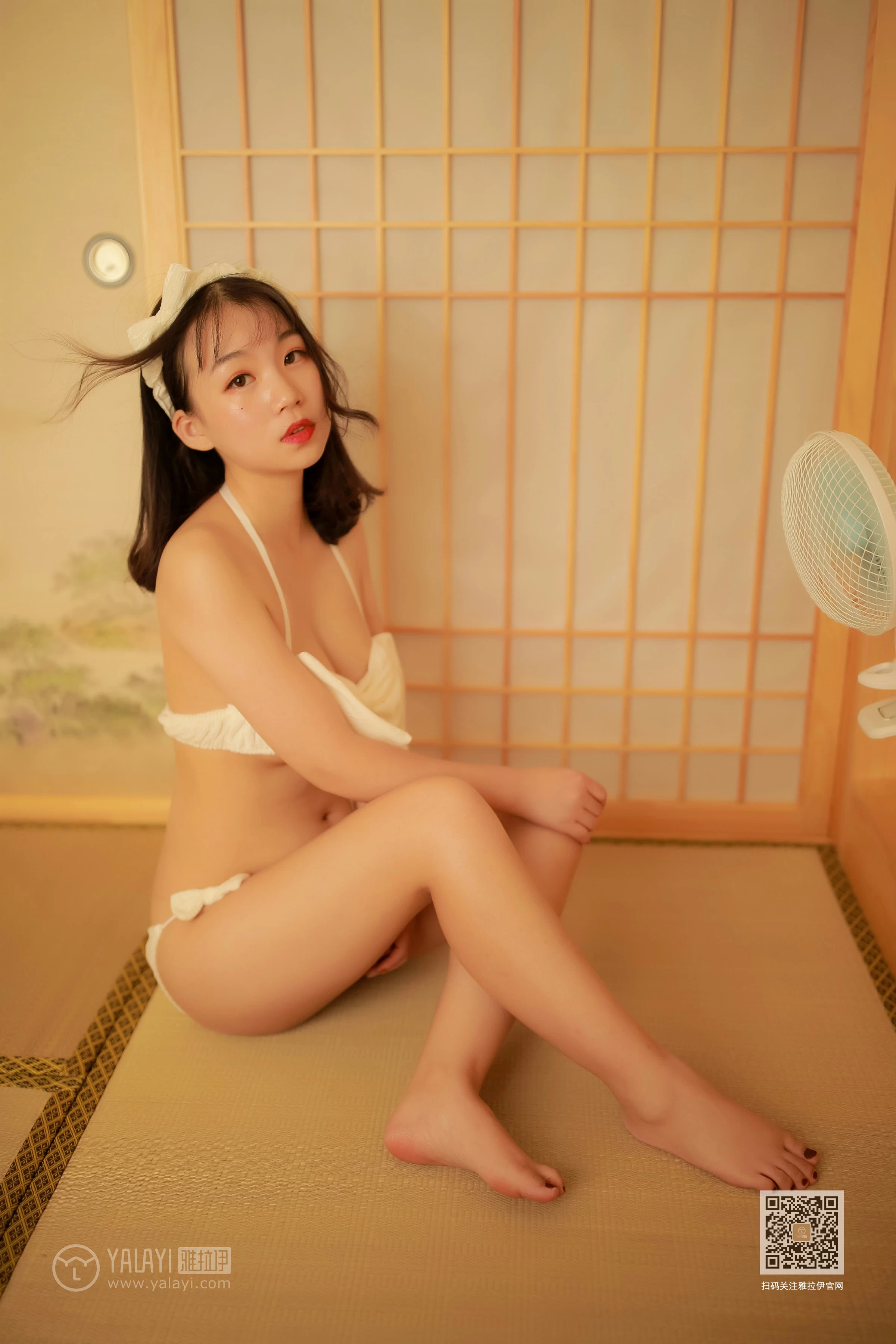 [YALAYI雅拉伊]Vol.530 燃 苗婷婷 白色情趣内衣性感私房写真集第4张