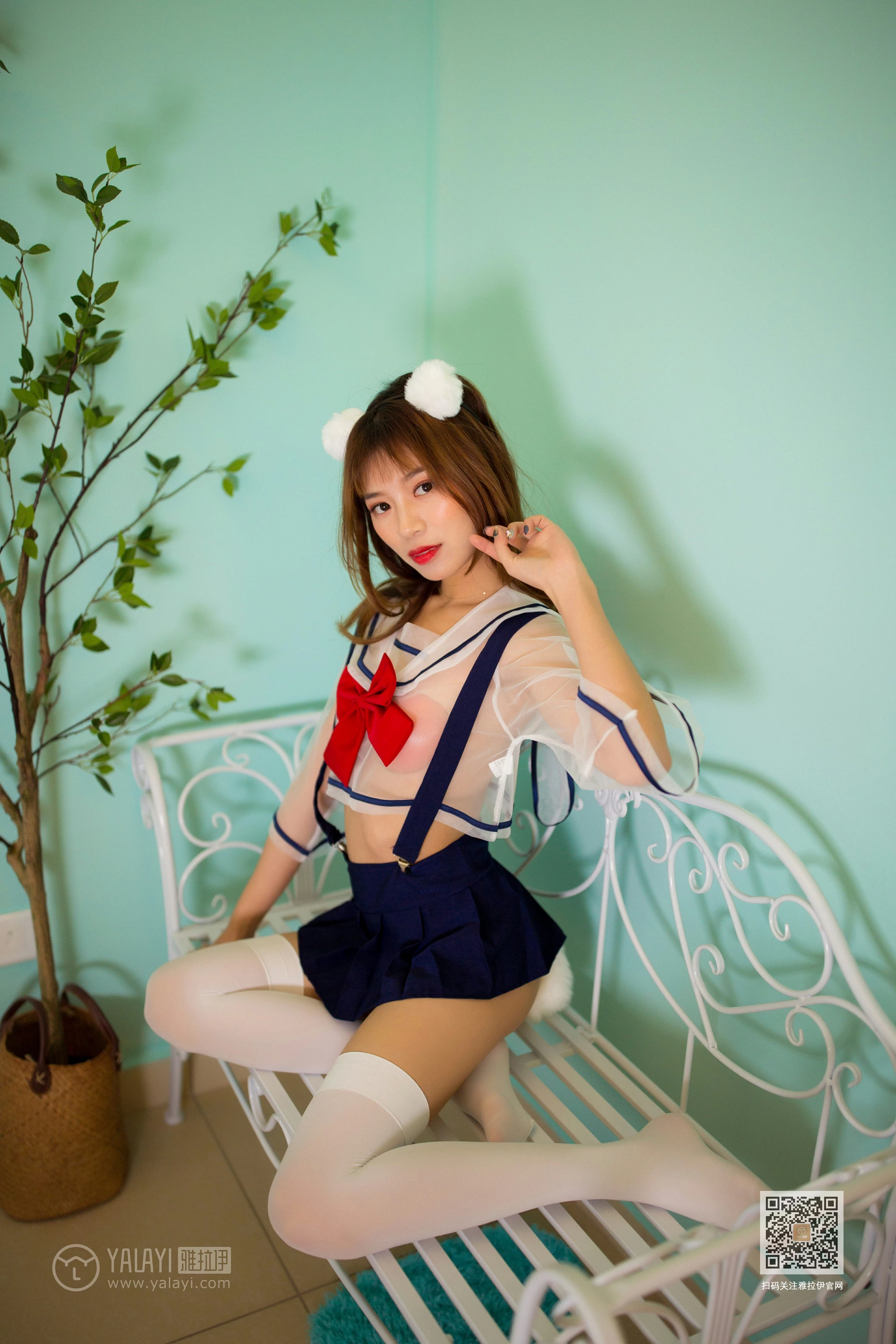 [YALAYI雅拉伊]Vol.550 进化的JK少女 丽雅 透视情趣制服与短裙加白色丝袜美腿性感私房写真集第14张