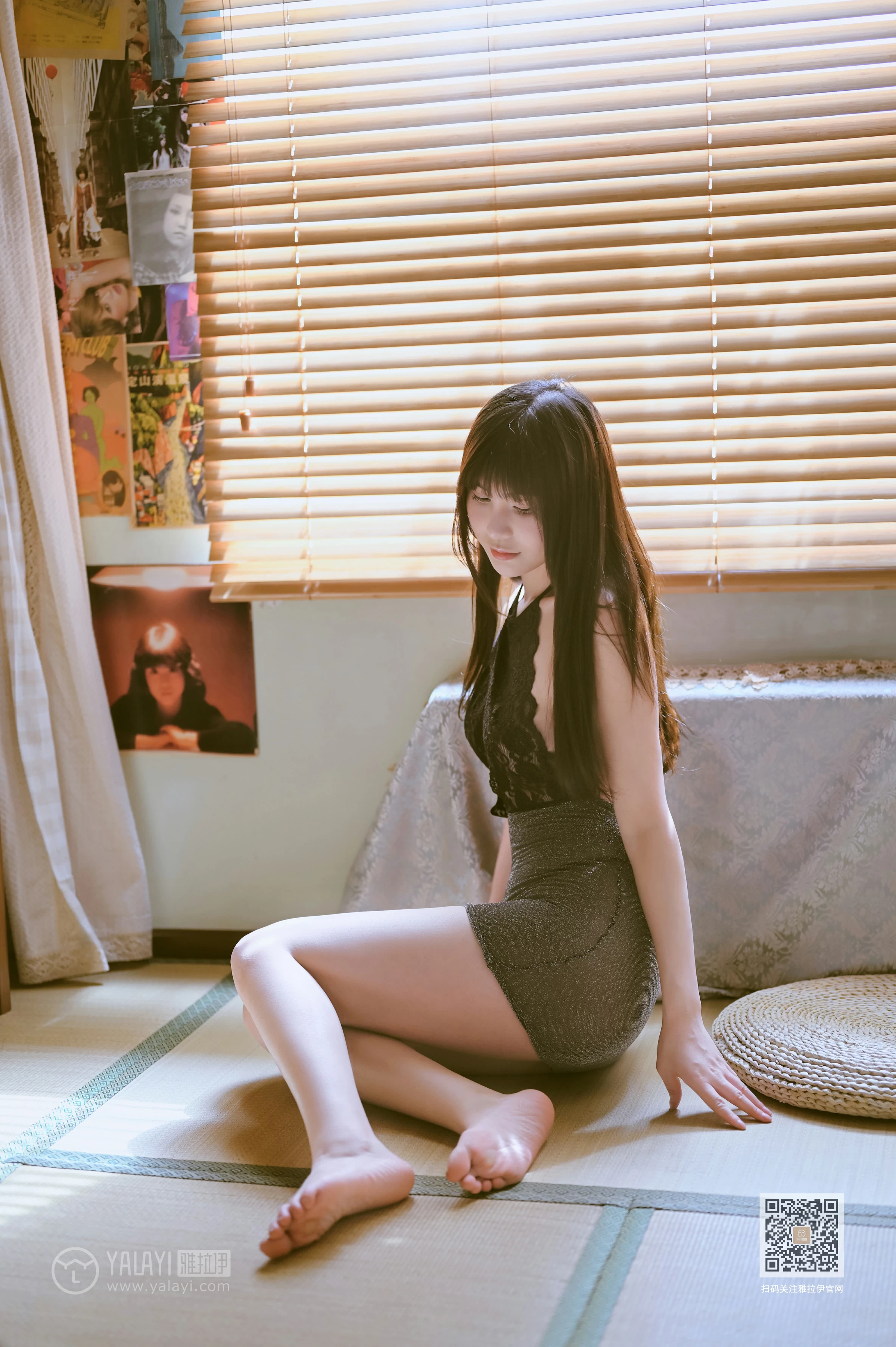 [YALAYI雅拉伊]Vol.595 婀娜 斯雯 灰色紧身透视连衣裙性感私房写真集第10张