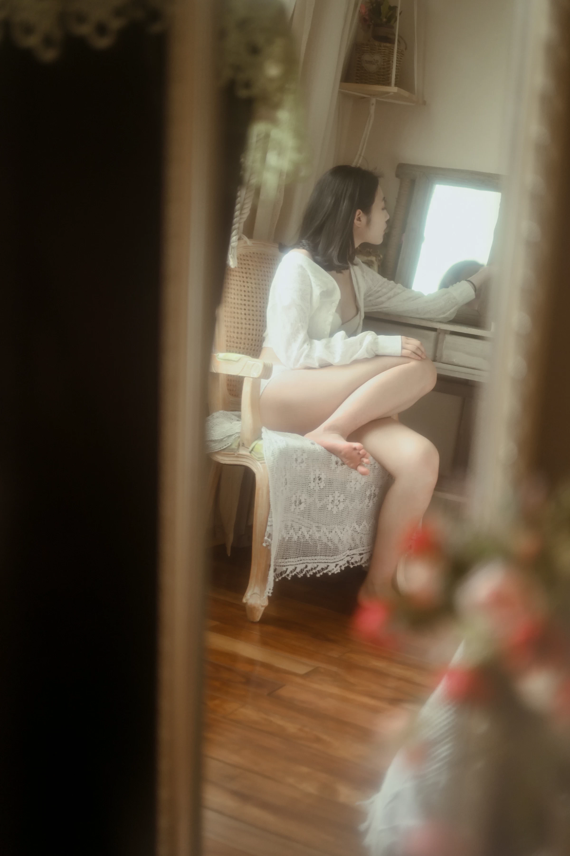 [YALAYI雅拉伊]NO.615 《闺中处子》 沈伊 白色透视镂空衬衫加内衣性感私房写真集第14张