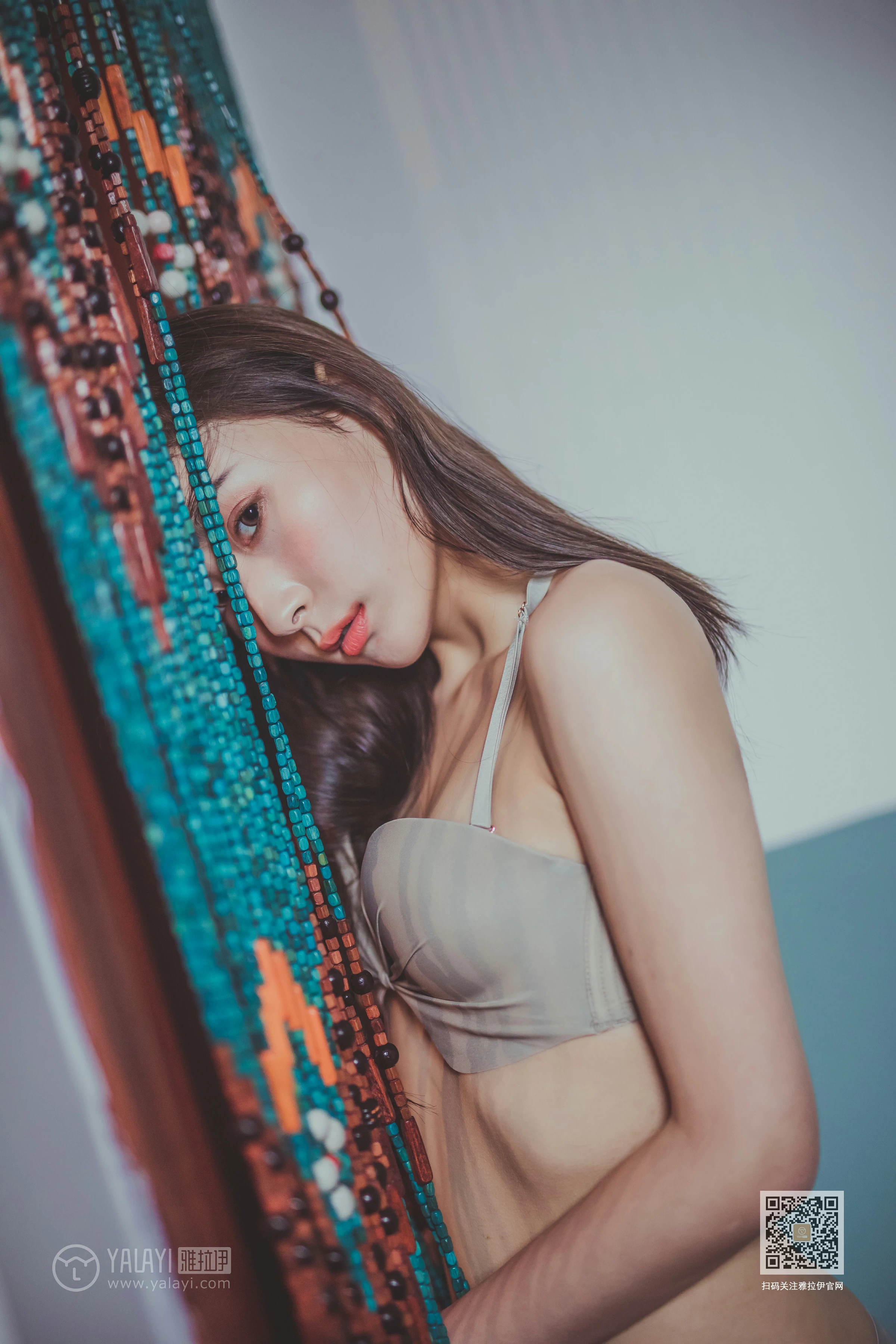 [YALAYI雅拉伊]NO.626 《满眼是你》 海棠 米色性感内衣居家私房写真集第16张