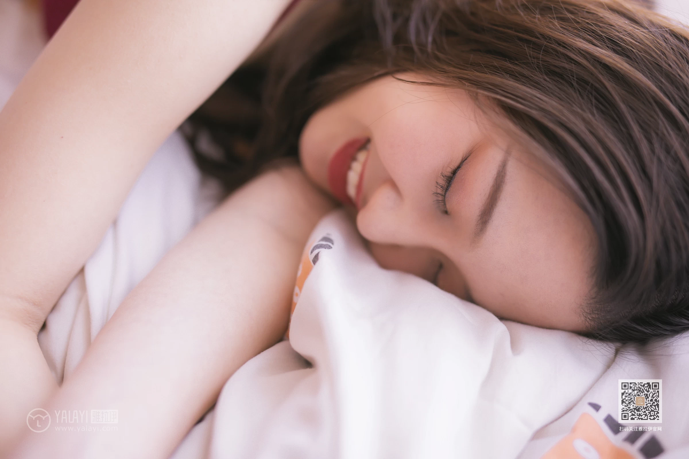 [YALAYI雅拉伊]NO.641 《青春期少女》 明月 红色蕾丝内衣性感私房写真集第12张