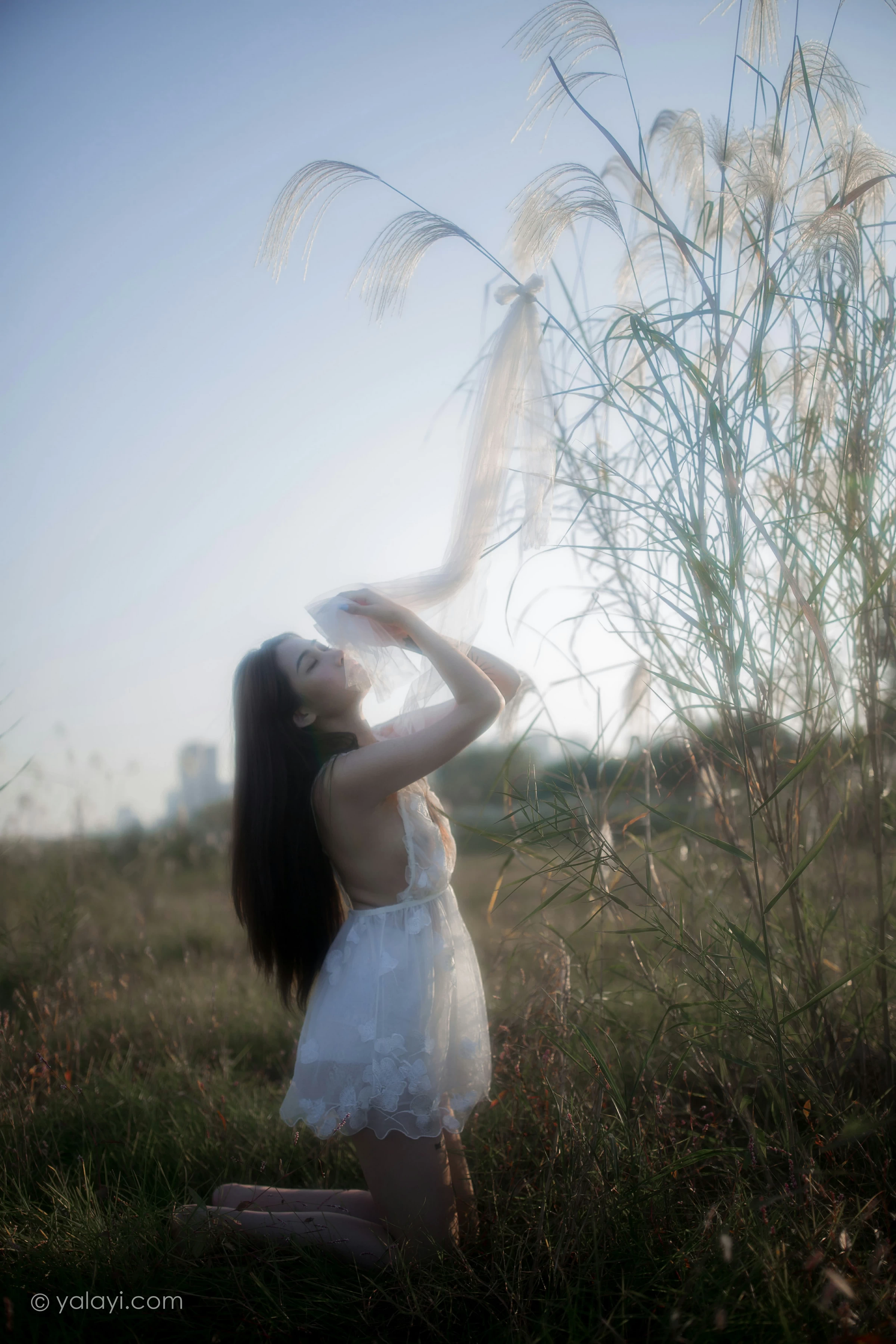 [YALAYI雅拉伊]NO.732 《寻》 籹籹仔 白色透视情趣婚纱性感私房写真集第7张