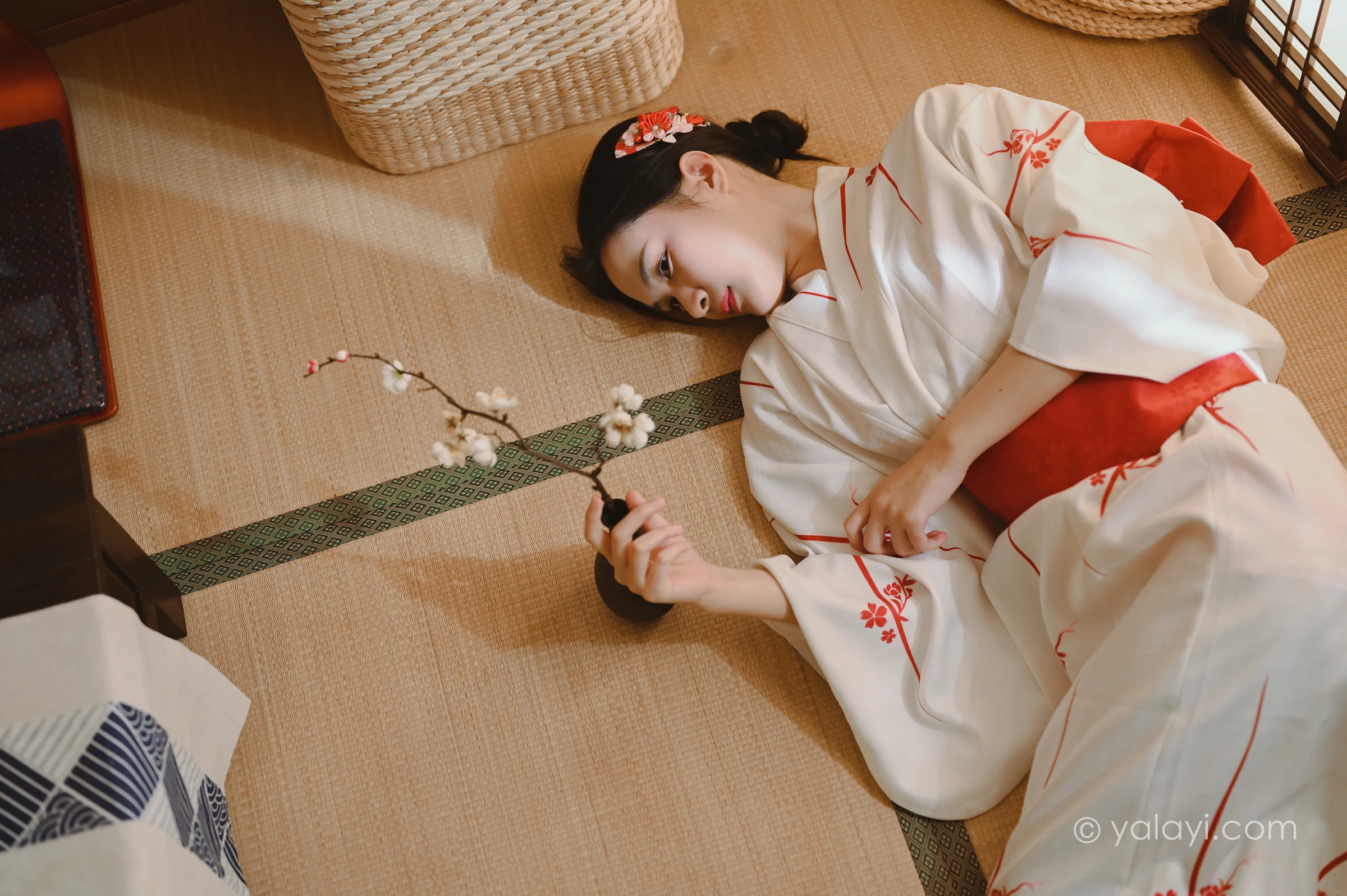 [YALAYI雅拉伊]NO.734 《和敬清寂》 方岚 白色和服性感私房写真集第11张