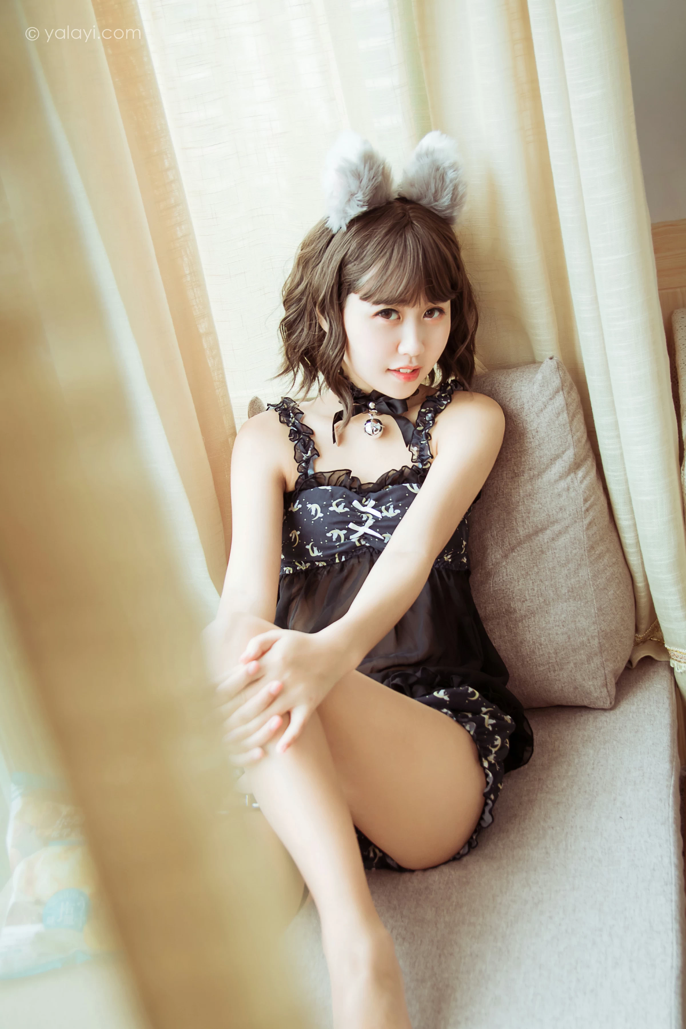 [YALAYI雅拉伊]NO.735 《就想赖着你》 甜酱吖 黑色透视情趣内衣性感私房写真集第9张