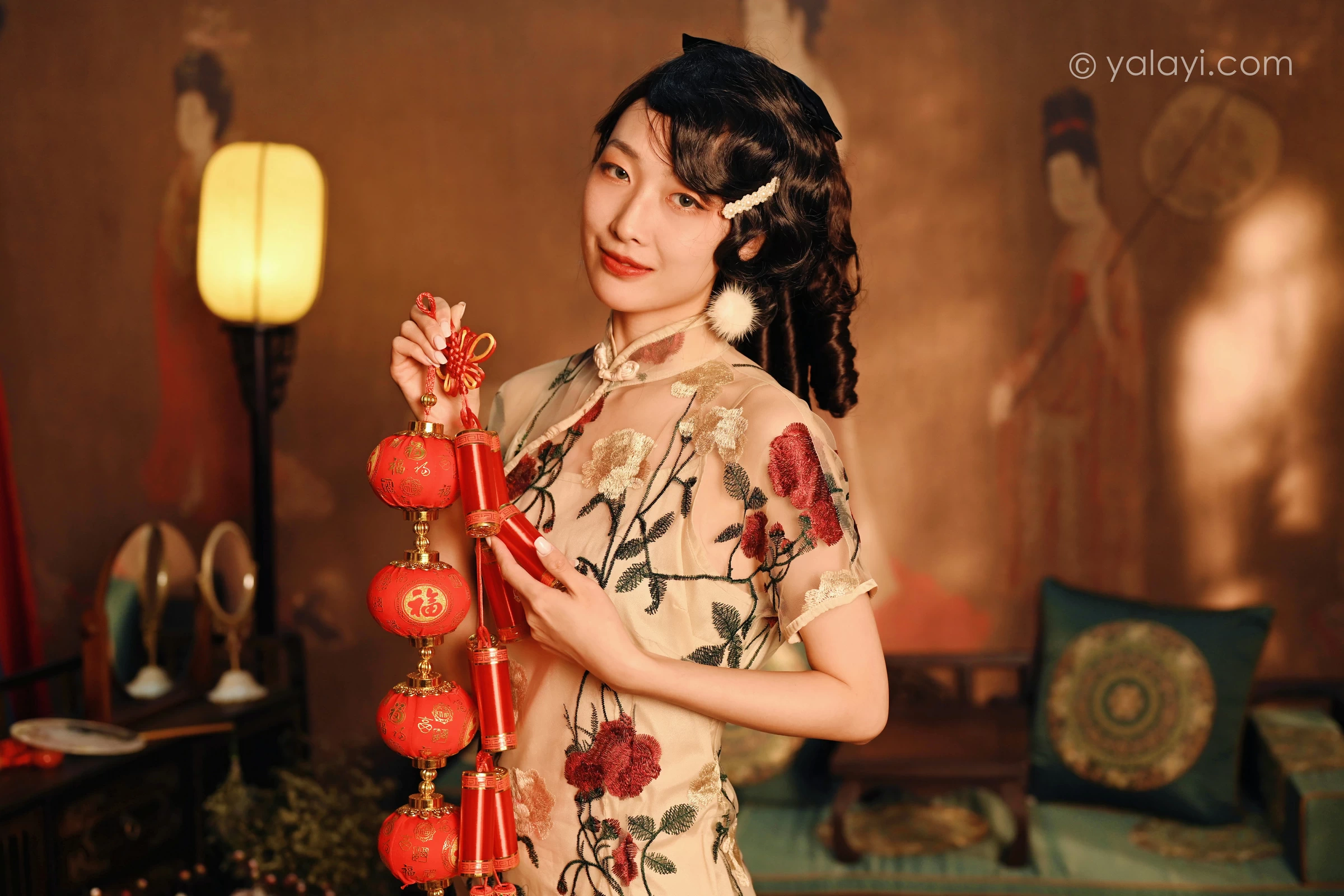 [YALAYI雅拉伊]2022.01.25 我在那里等你 佳佳 白色透视旗袍民国风写真集第11张