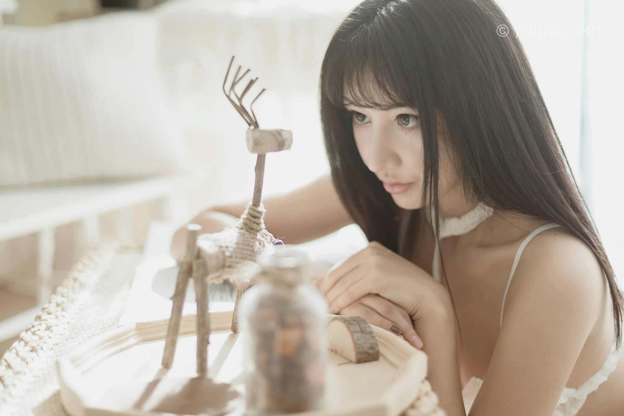 [YALAYI雅拉伊]NO.704 《猫娘》 韩熙 白色情趣内衣性感私房写真集第14张