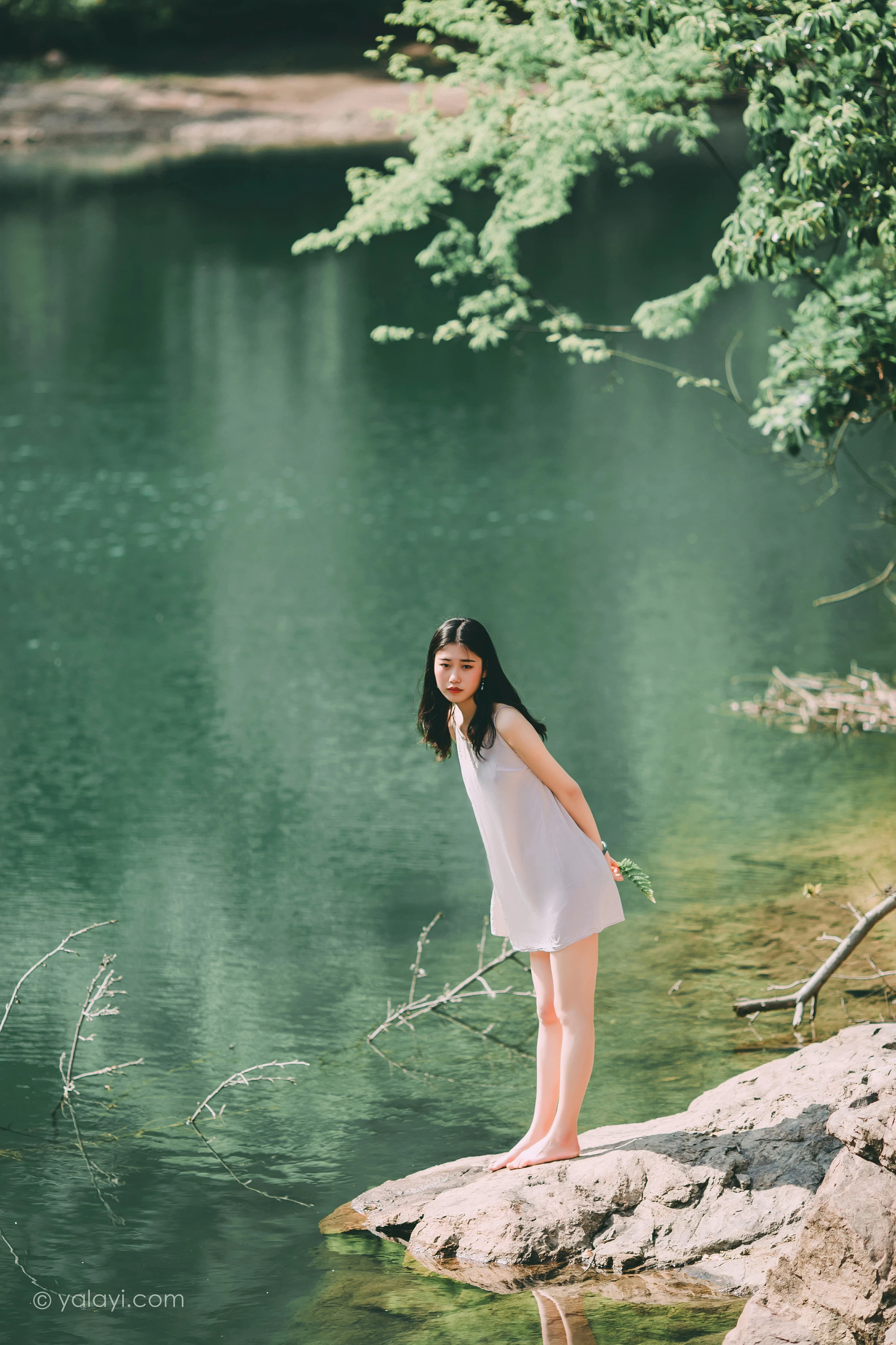 [YALAYI雅拉伊]NO.663 《涟漪》 和风 JK制服与短裙加黑色蕾丝内衣写真第12张