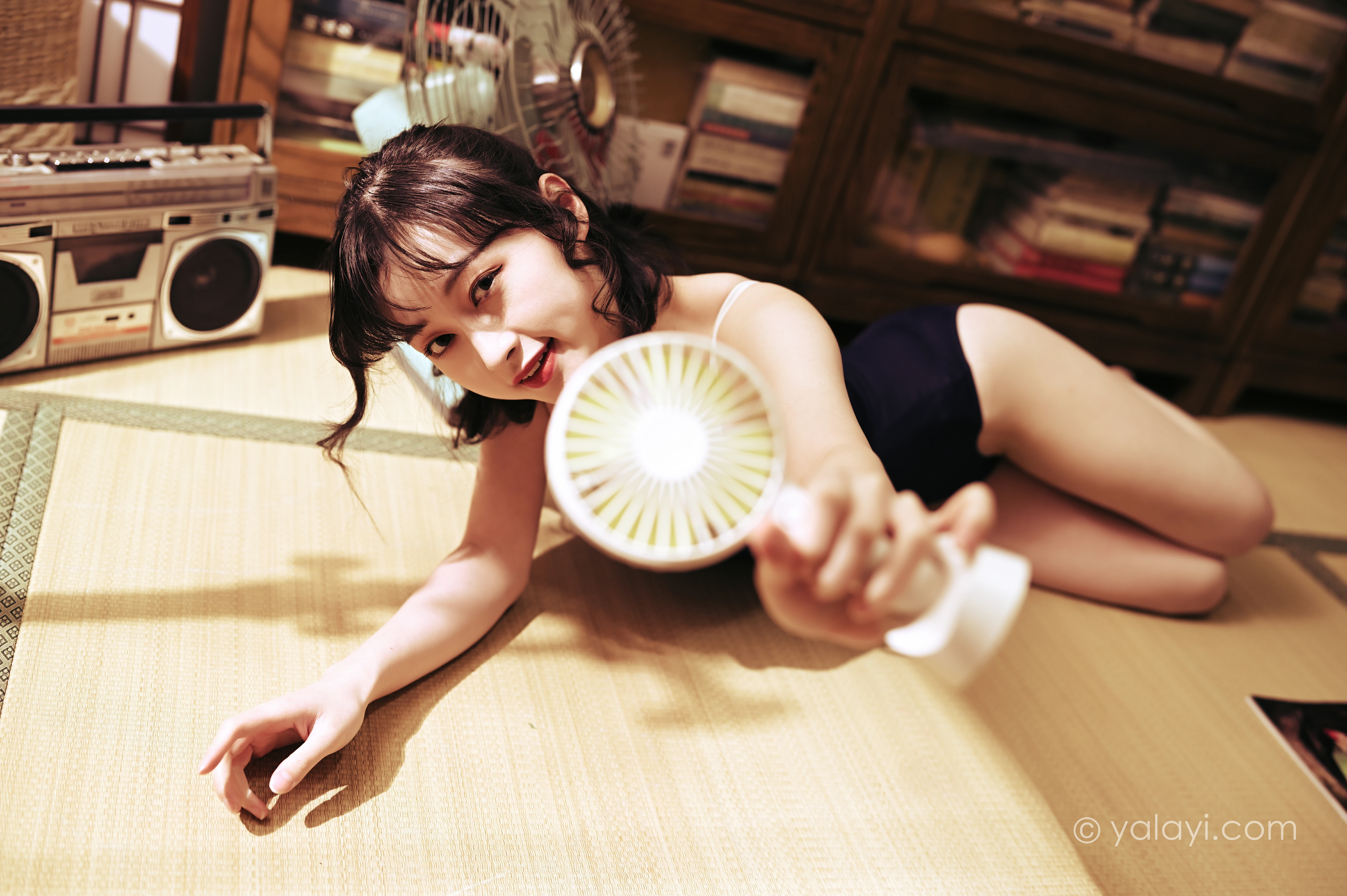 [YALAYI雅拉伊]NO.783 偷得半日闲 京京 蓝色紧身连体体操服性感写真集第9张