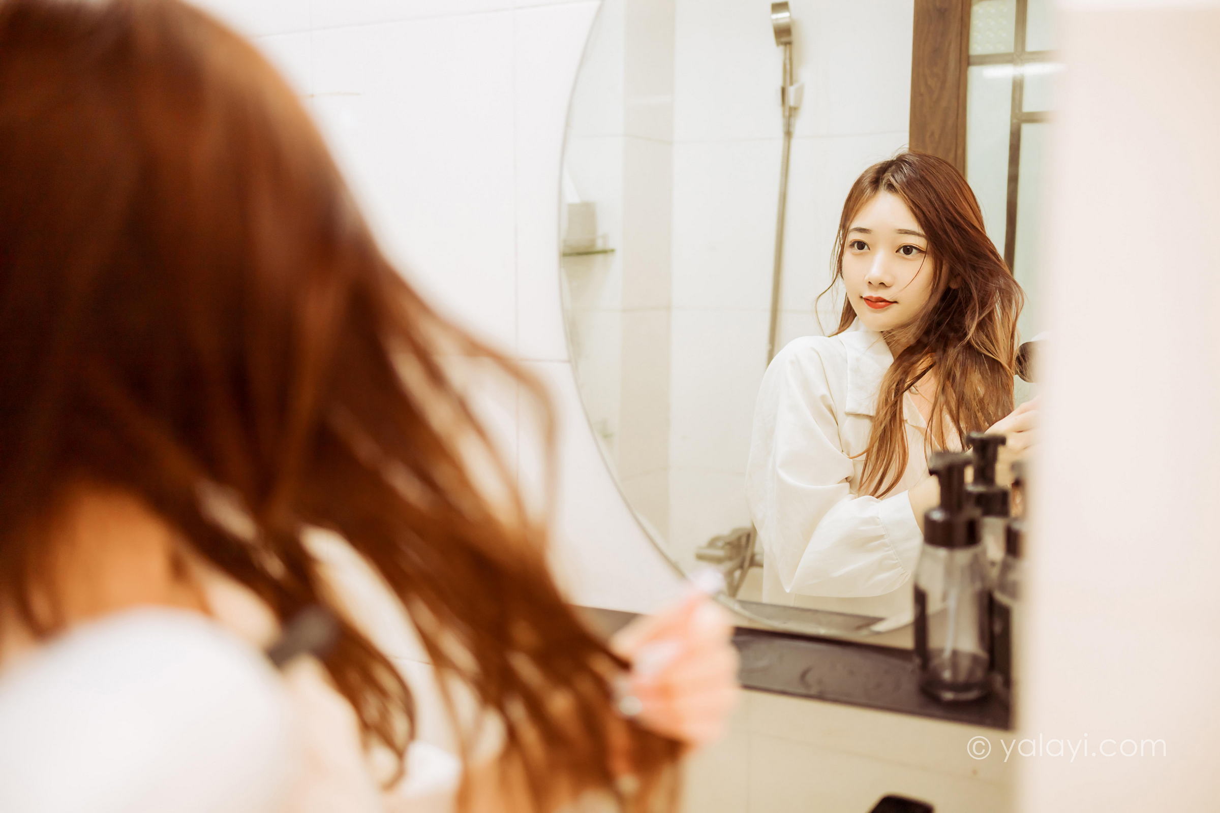 [YALAYI雅拉伊]2022.04.15 珍惜每一天 夜夜 白色男友式衬衫居家性感私房写真集第10张