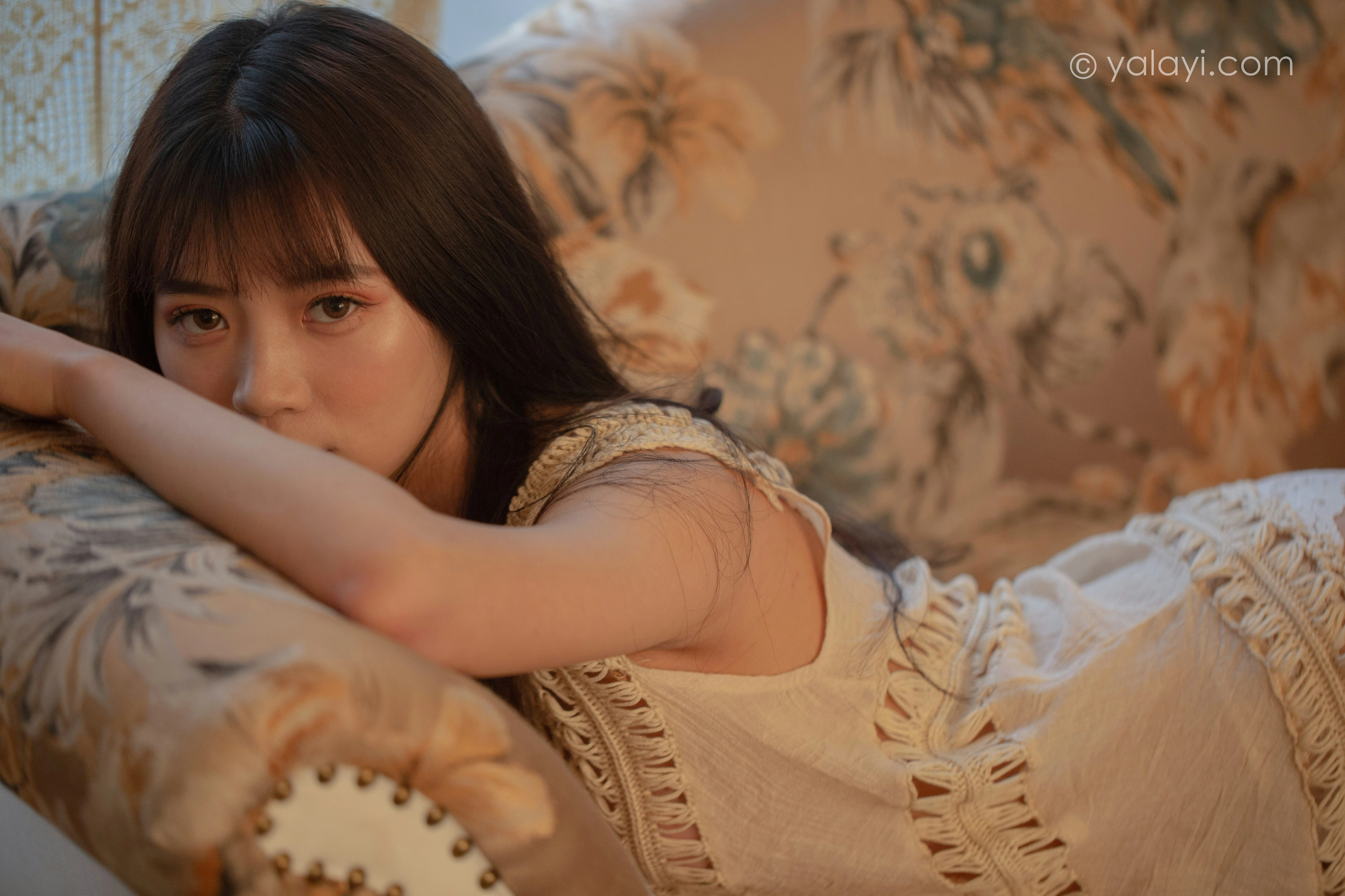 [YALAYI雅拉伊]NO.776 频来入梦 丽雅 白色镂空睡衣性感私房写真集第7张