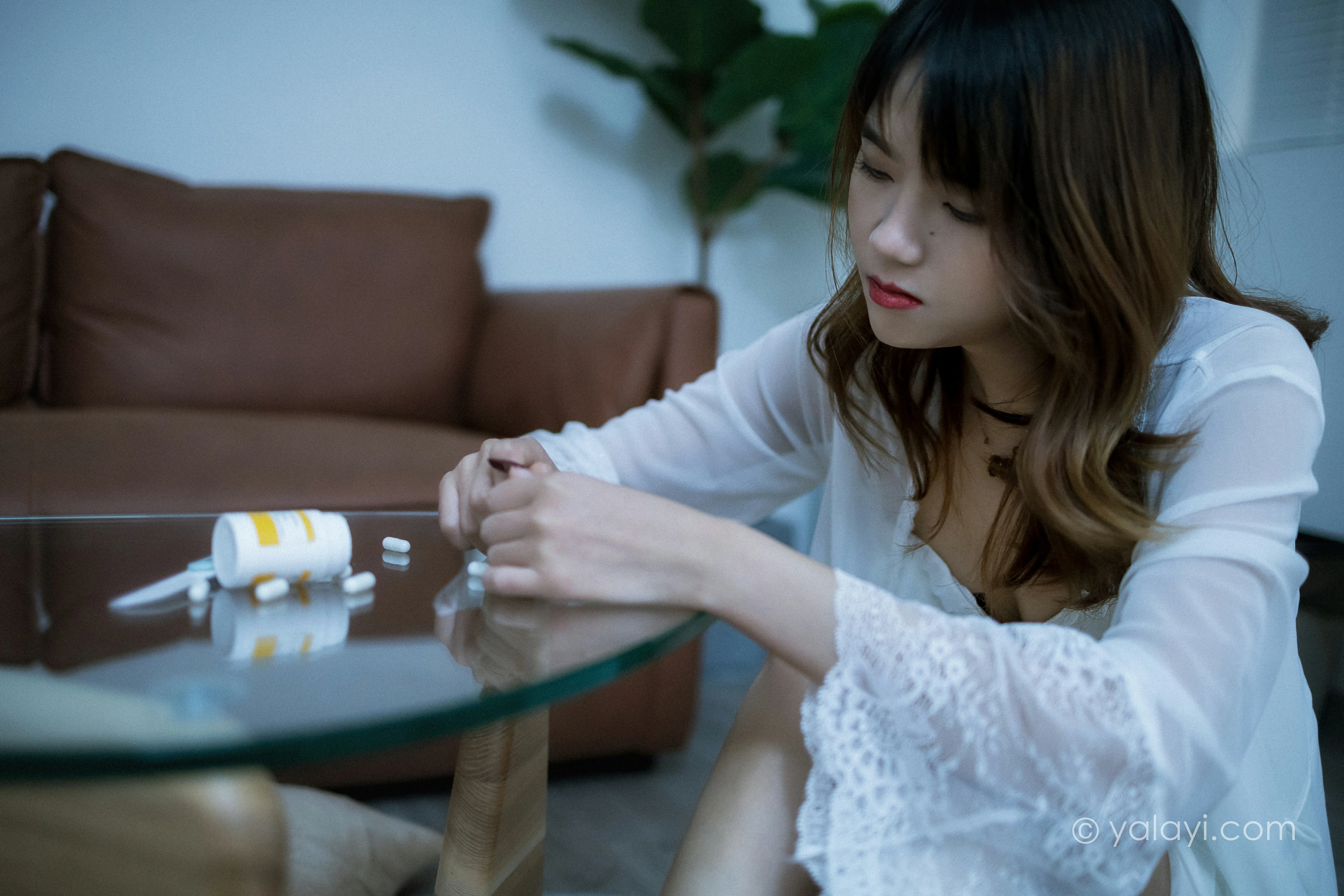 [YALAYI雅拉伊]NO.759 灰色空间 樊梵 白色透视蕾丝睡衣性感私房写真集第10张