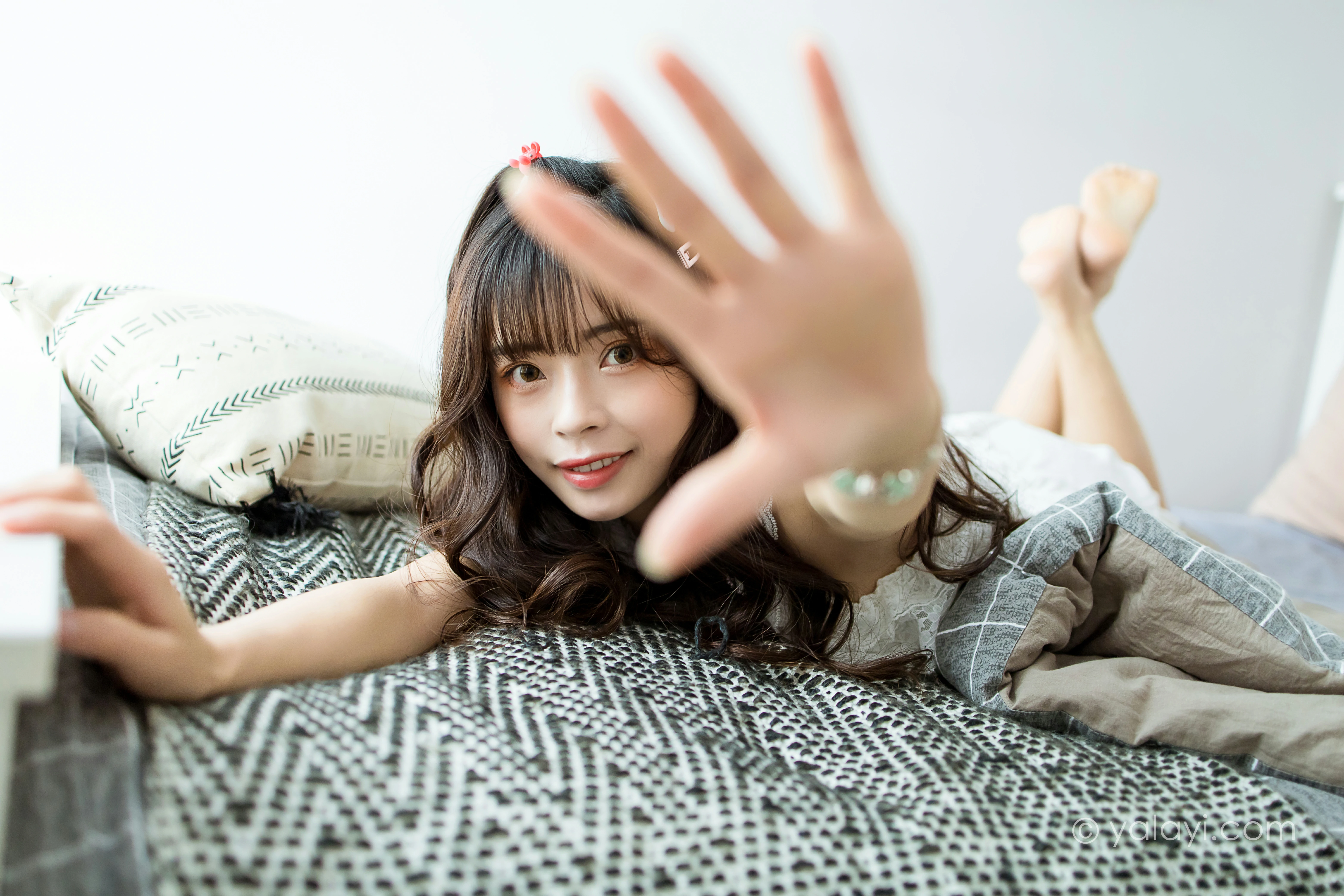 [YALAYI雅拉伊]NO.786 美好时光 程小蝶 白色蕾丝睡衣加短裤性感私房写真集第7张